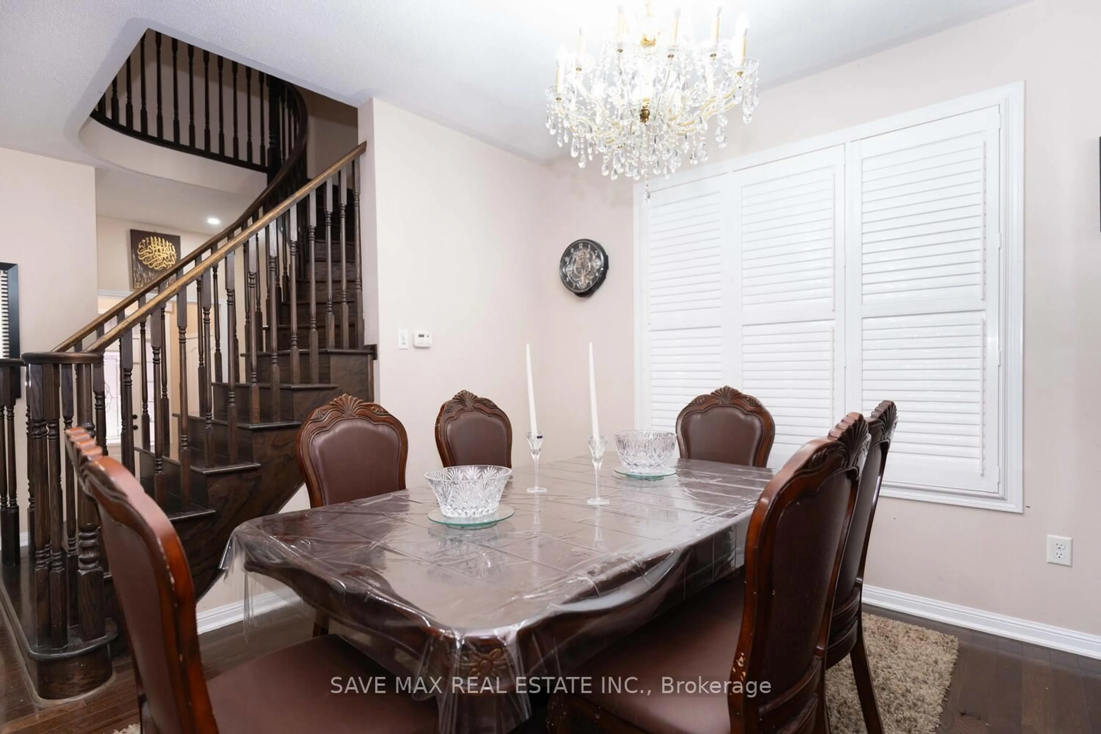 Dining room, unknown for 4 Donomore Dr, Brampton Ontario L7A 0S8