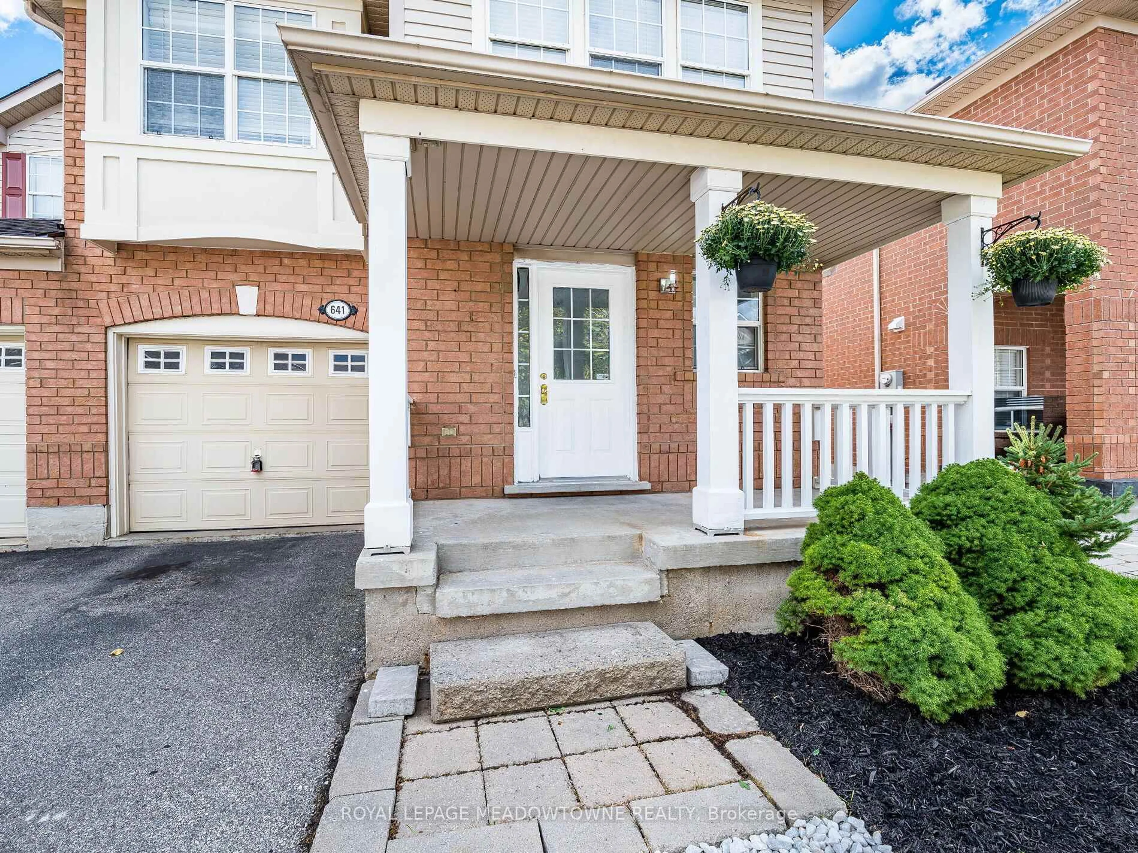 Unknown for 641 Porter Way, Milton Ontario L9T 5W2