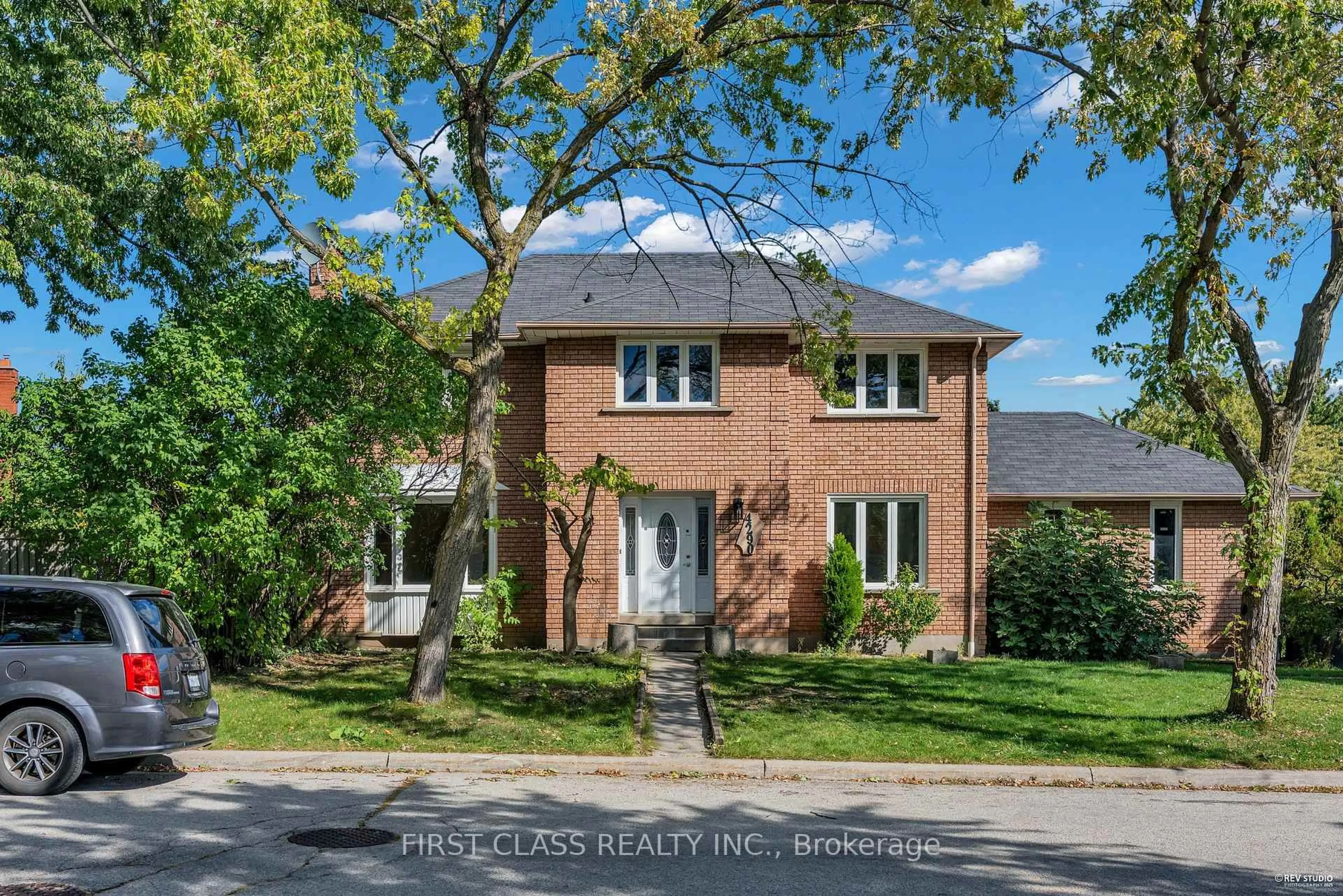 Home with brick exterior material, street for 4290 Radisson Cres, Mississauga Ontario L5M 4C1