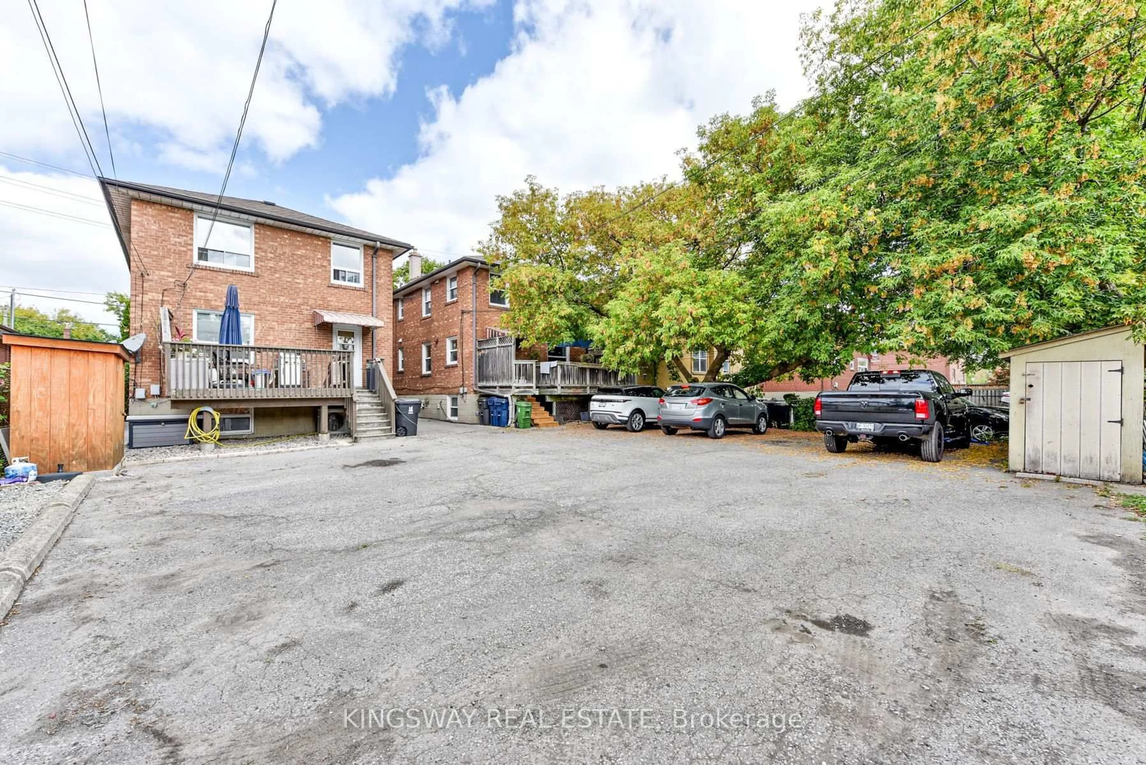 A pic from outside/outdoor area/front of a property/back of a property/a pic from drone, street for 29 Evans Ave, Toronto Ontario M6S 3V7