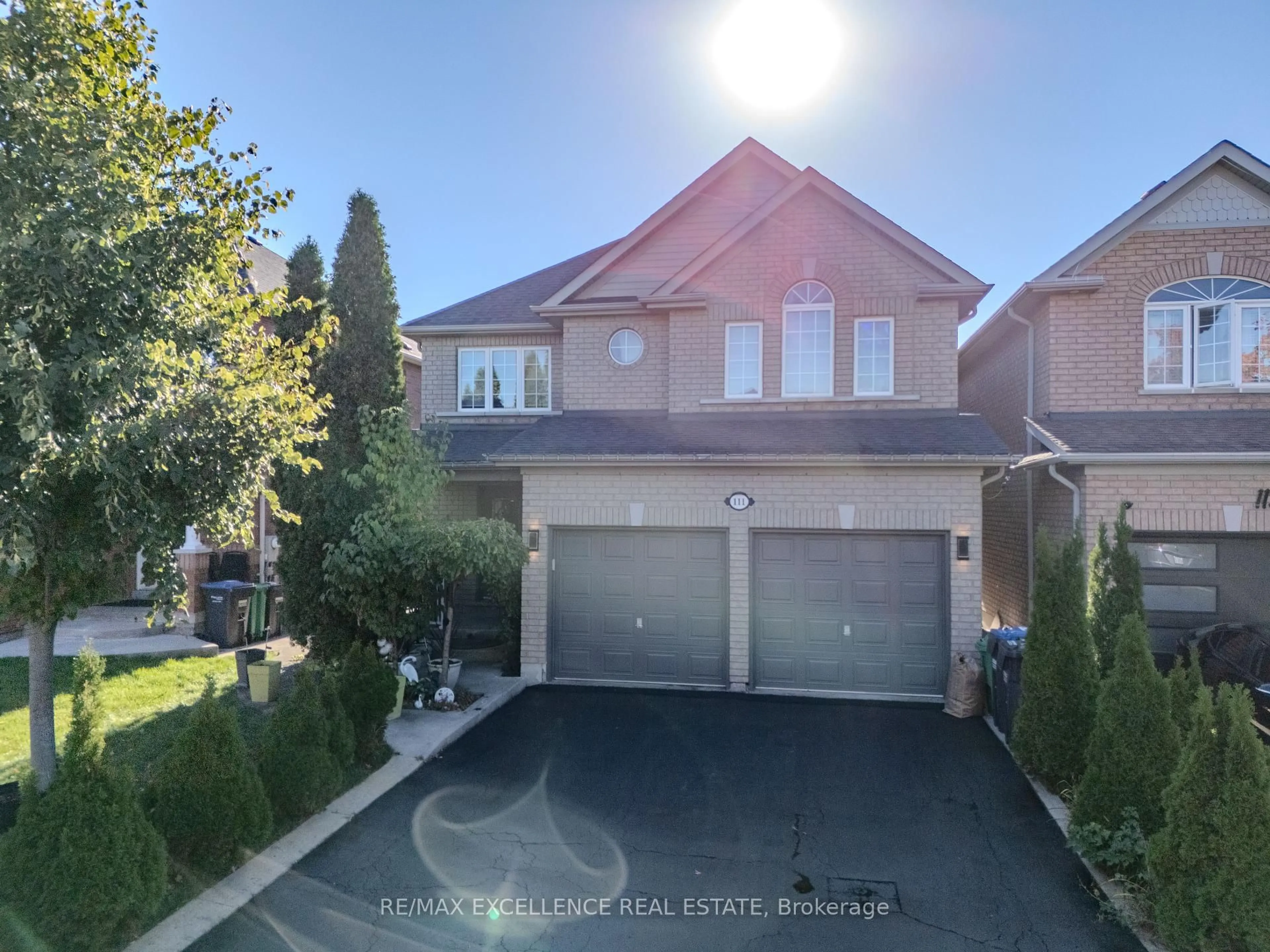 A pic from outside/outdoor area/front of a property/back of a property/a pic from drone, street for 111 River Rock Cres, Brampton Ontario L7A 2M4