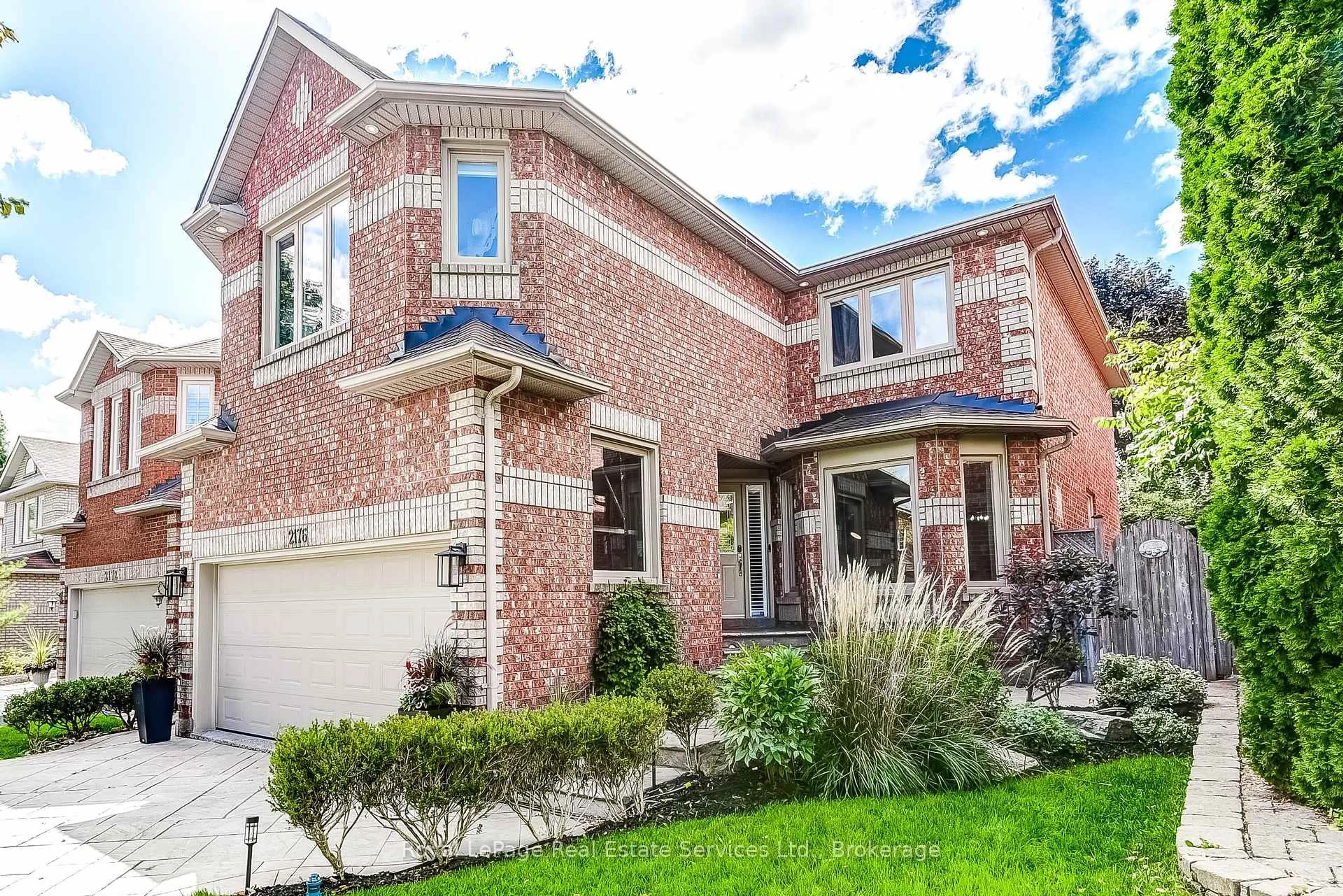 Home with brick exterior material, street for 2176 Havenbrook Rd, Oakville Ontario L6H 3B3