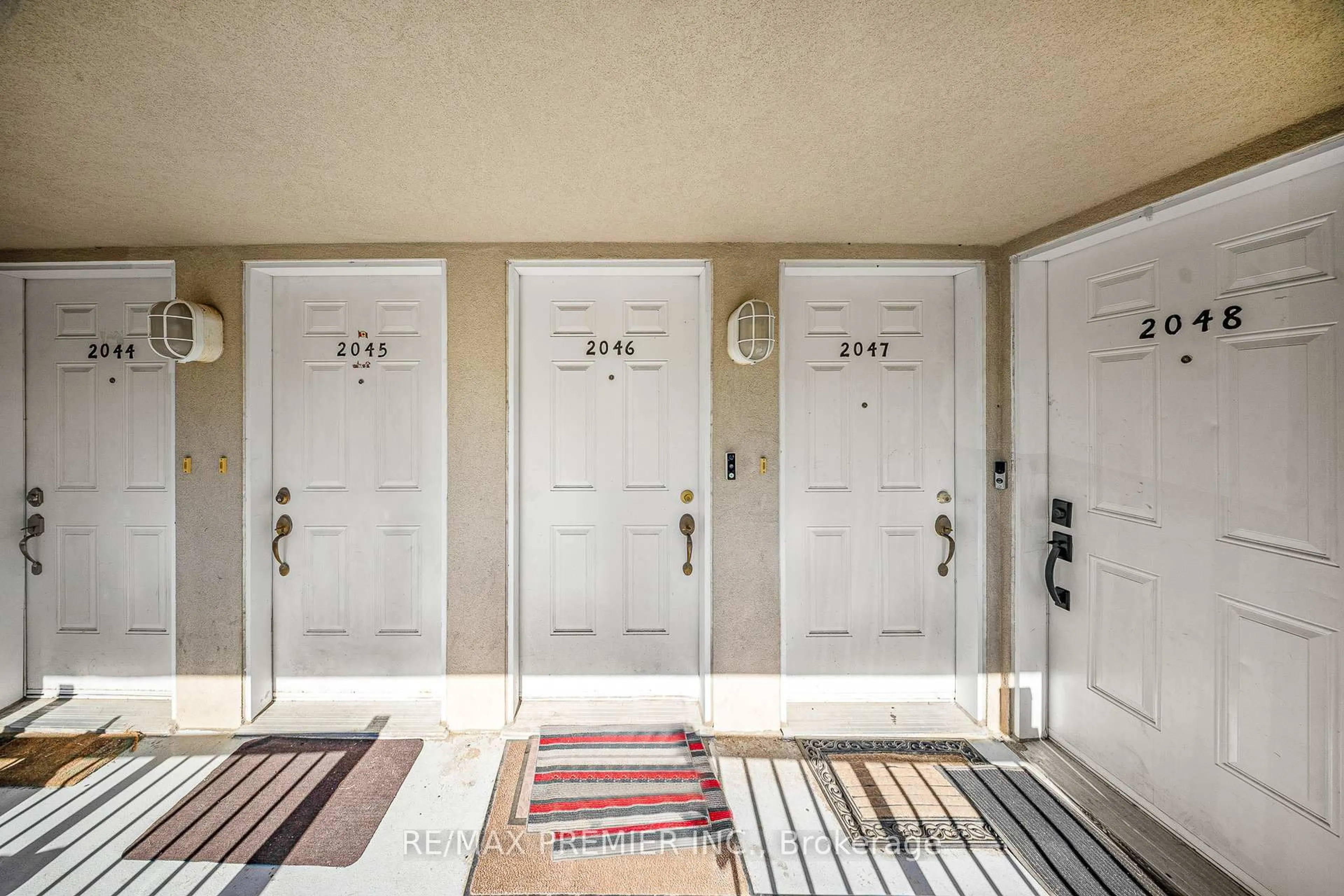 Indoor entryway for 3033 Finch Ave #2046, Toronto Ontario M9M 0A3