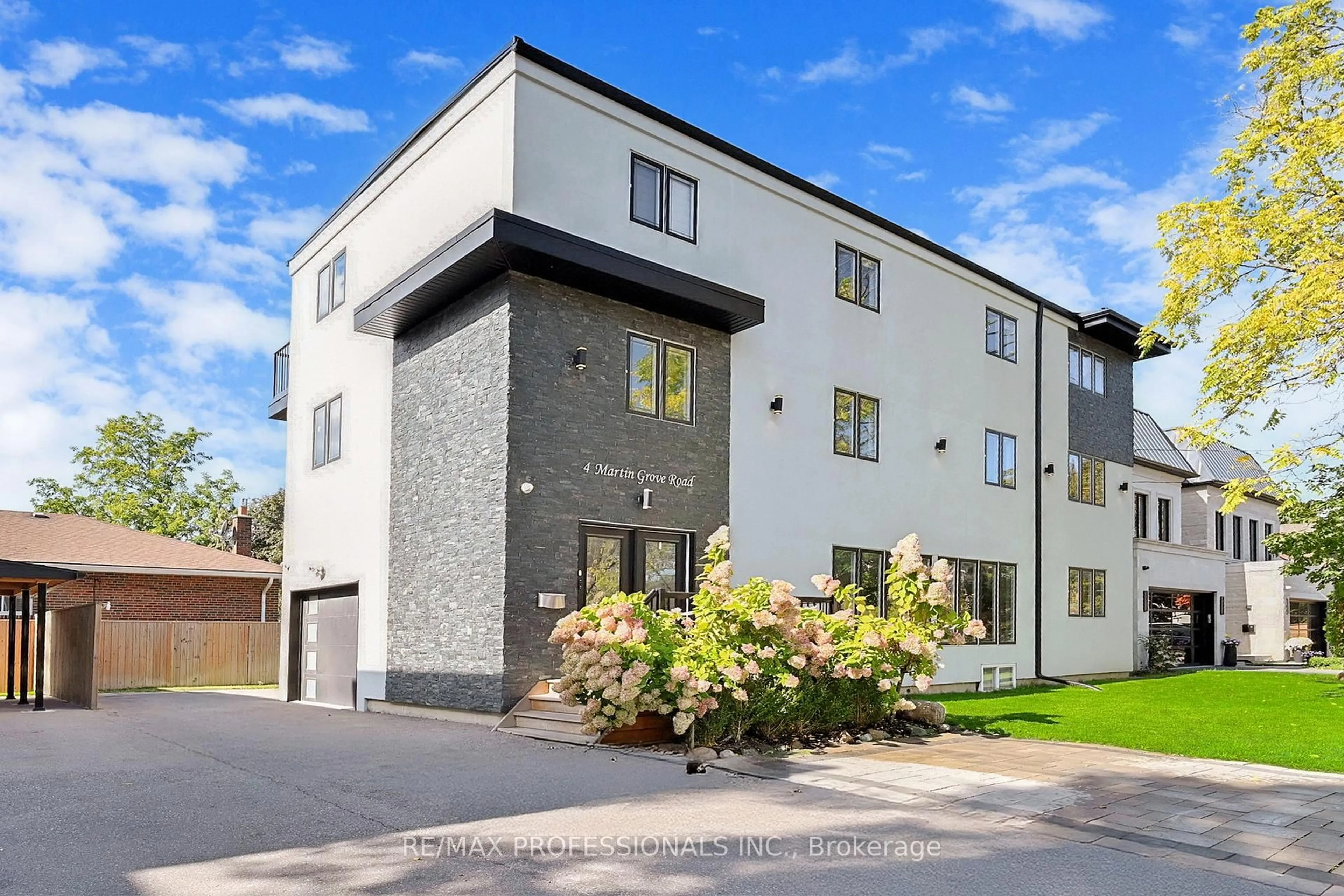 A pic from outside/outdoor area/front of a property/back of a property/a pic from drone, building for 4 Martin Grove Rd, Toronto Ontario M9B 4J9