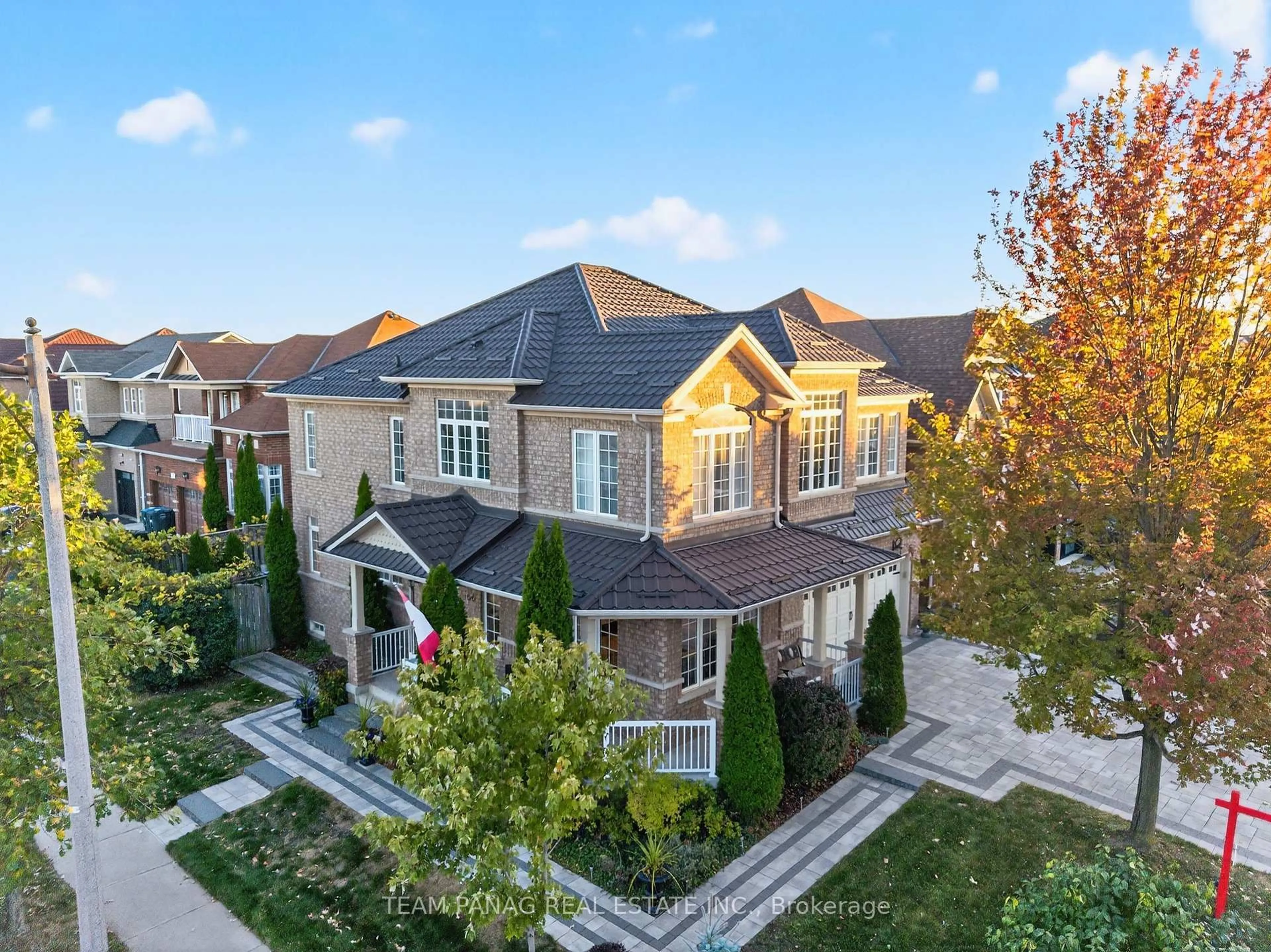 A pic from outside/outdoor area/front of a property/back of a property/a pic from drone, street for 106 Sugarcane Ave, Brampton Ontario L6R 0G5