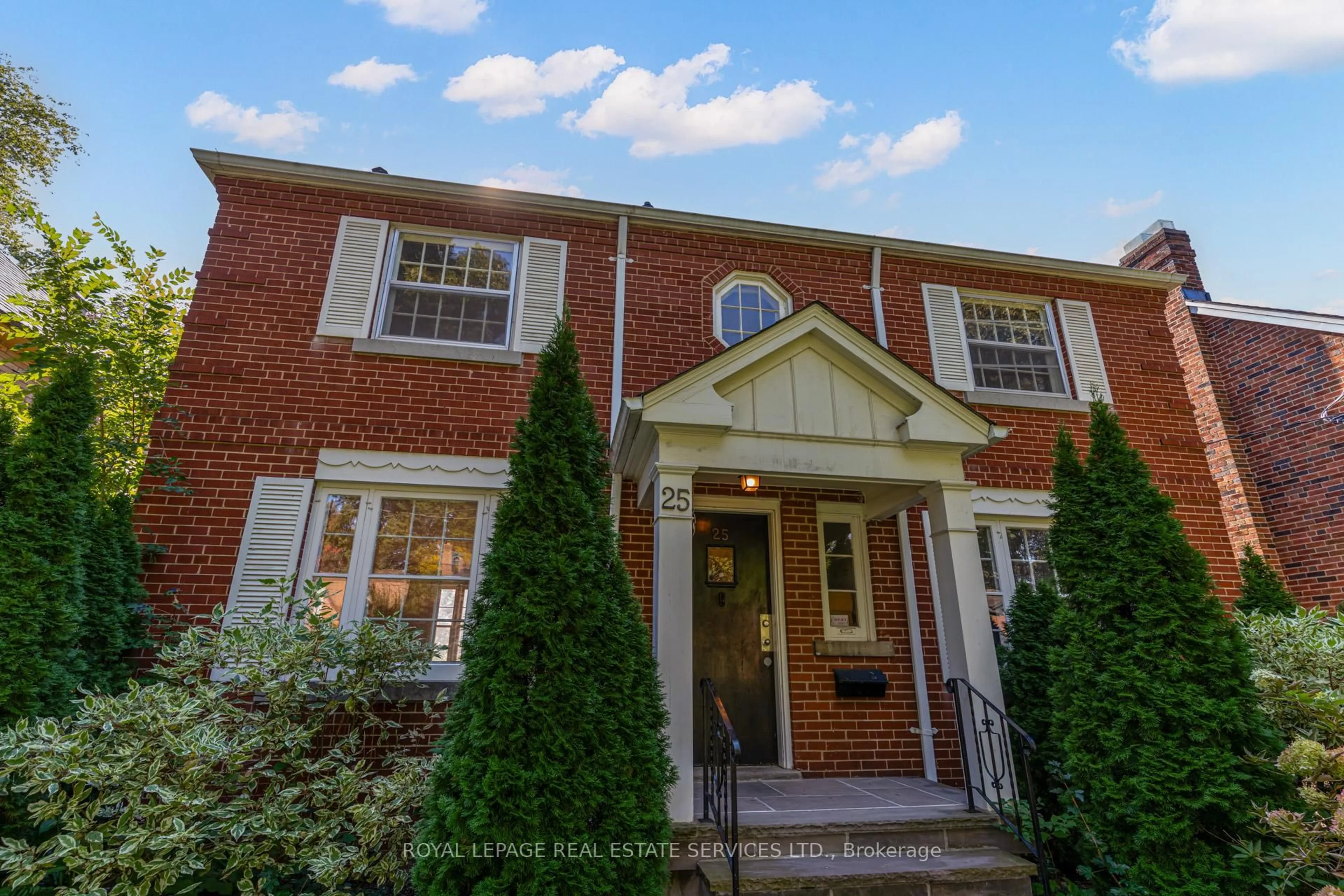 Home with brick exterior material, street for 25 Ashton Manr, Toronto Ontario M8Y 2N6