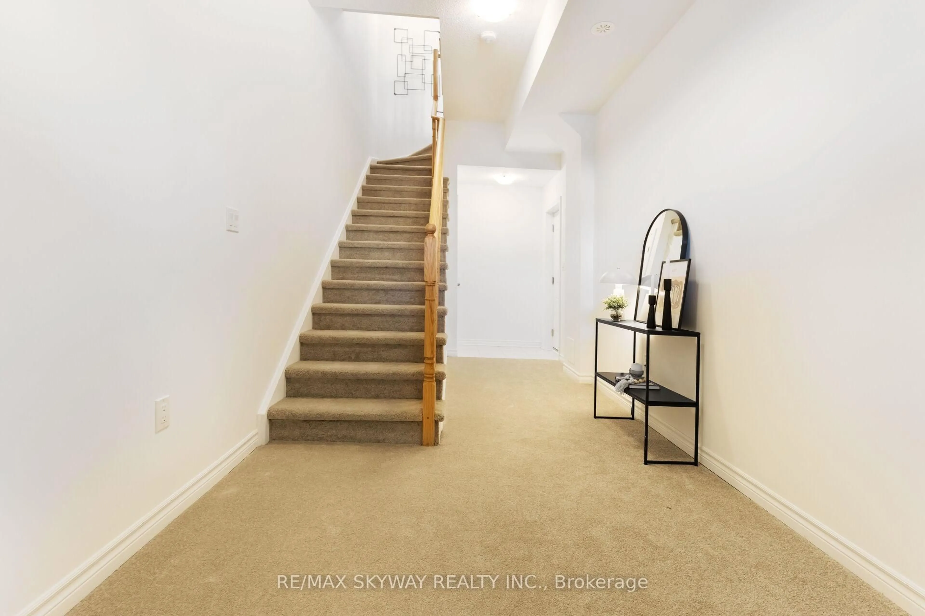 Unknown for 26 Springdale Ave, Caledon Ontario L7C 4L4