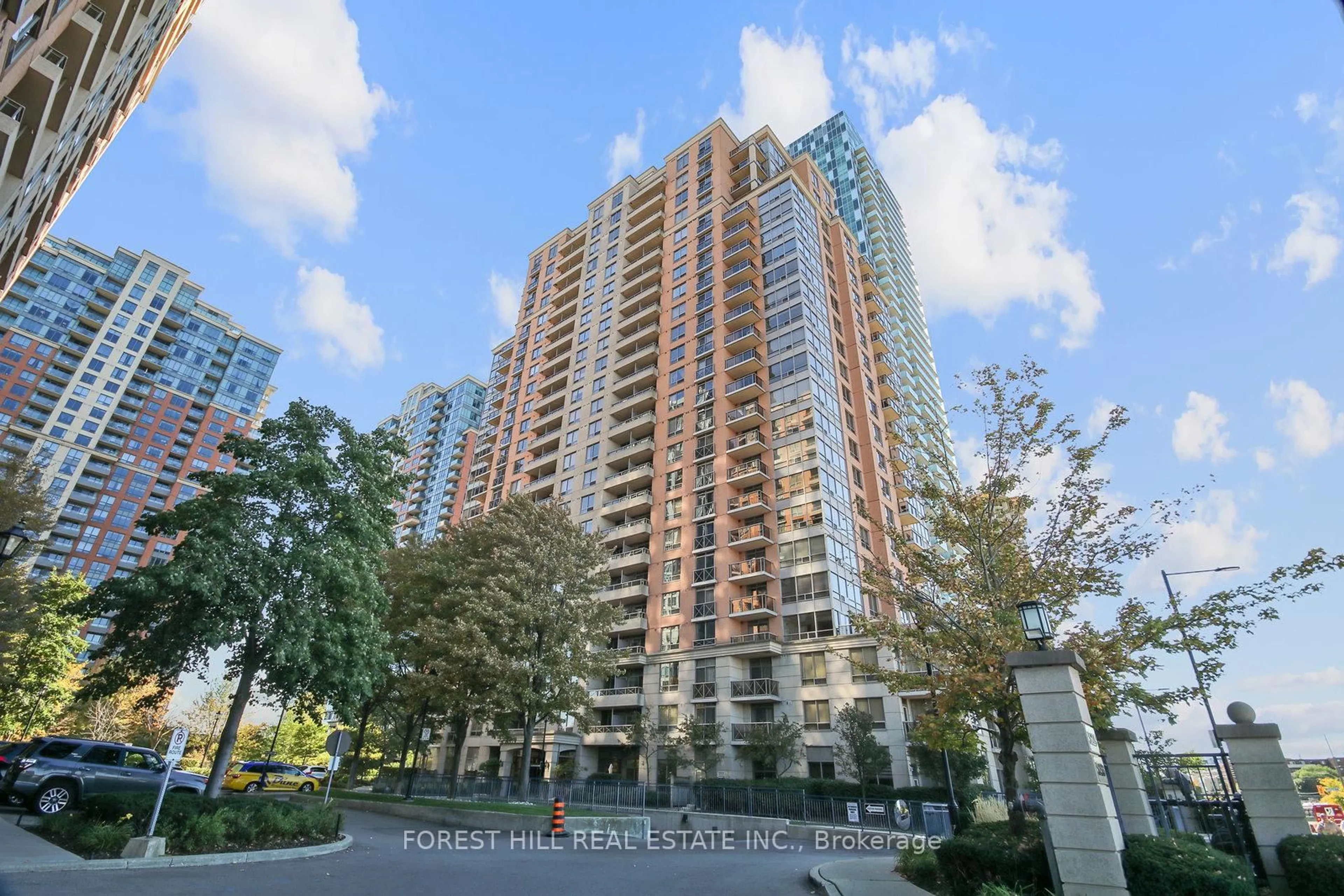 Unknown for 5233 Dundas St #1029, Toronto Ontario M9B 6M1