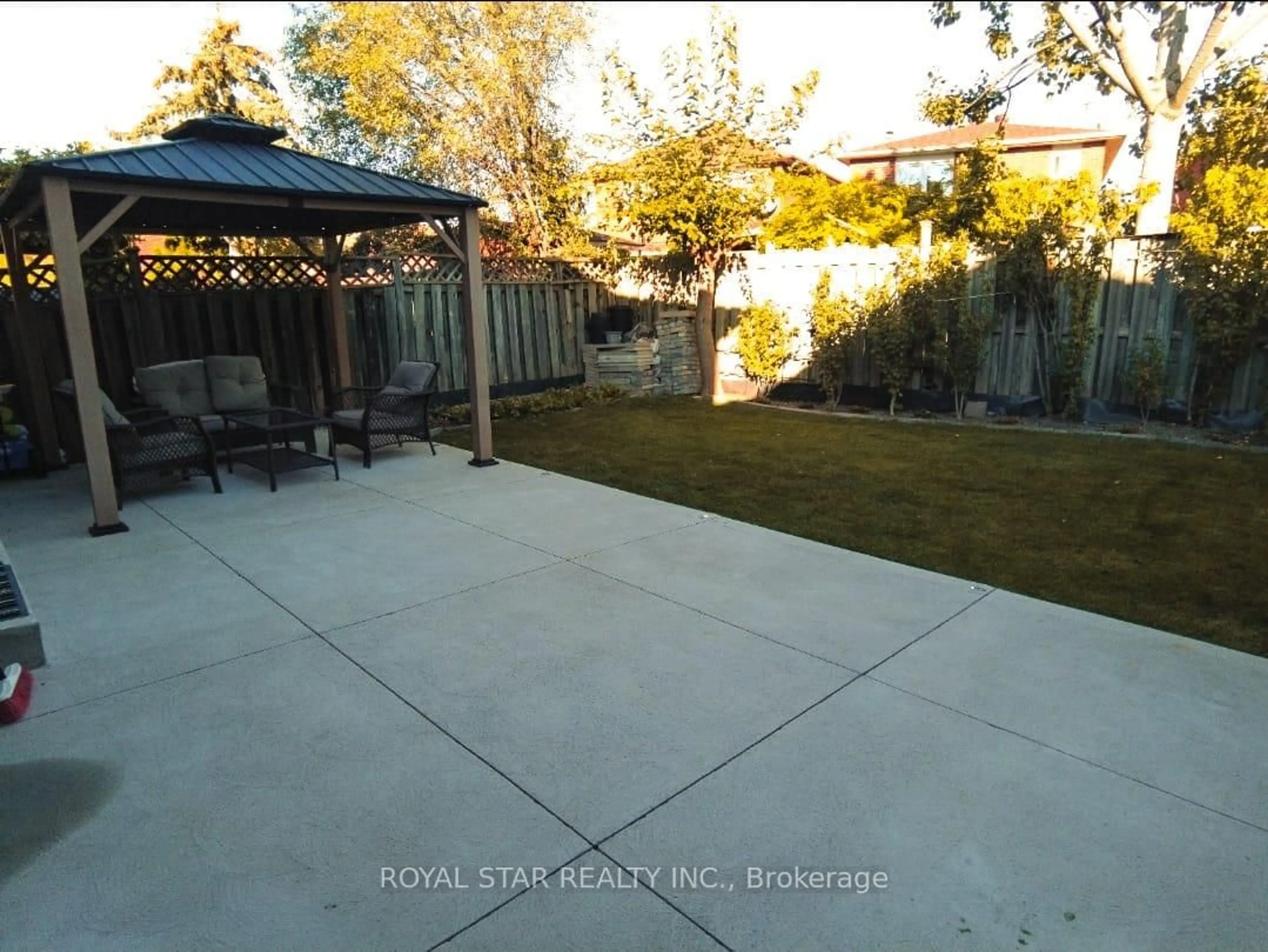 Patio, water/lake/river/ocean view for 6 Merganser Cres, Brampton Ontario L6W 4E8