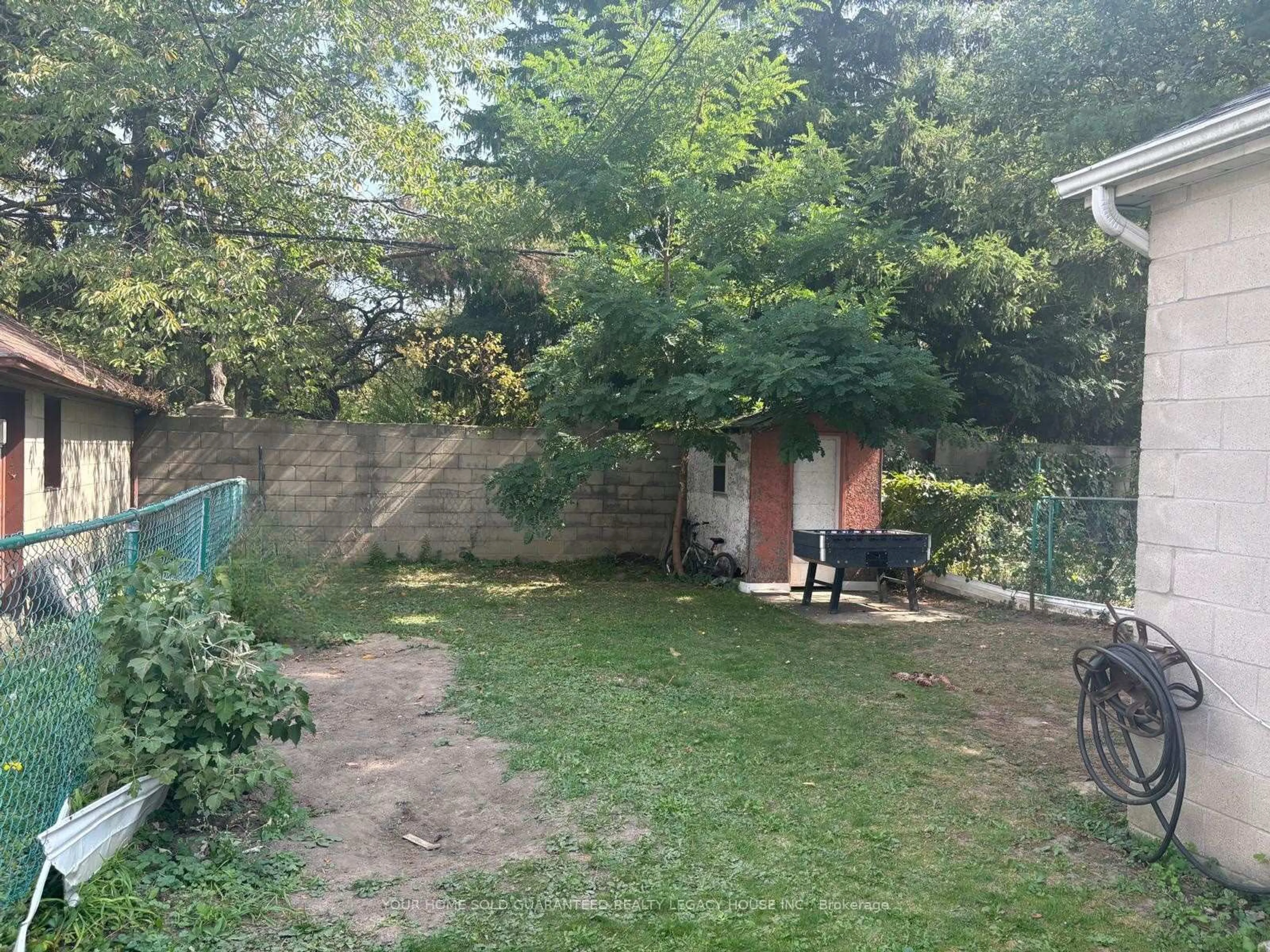 Patio, street for 627 McRoberts Ave, Toronto Ontario M6E 4R5