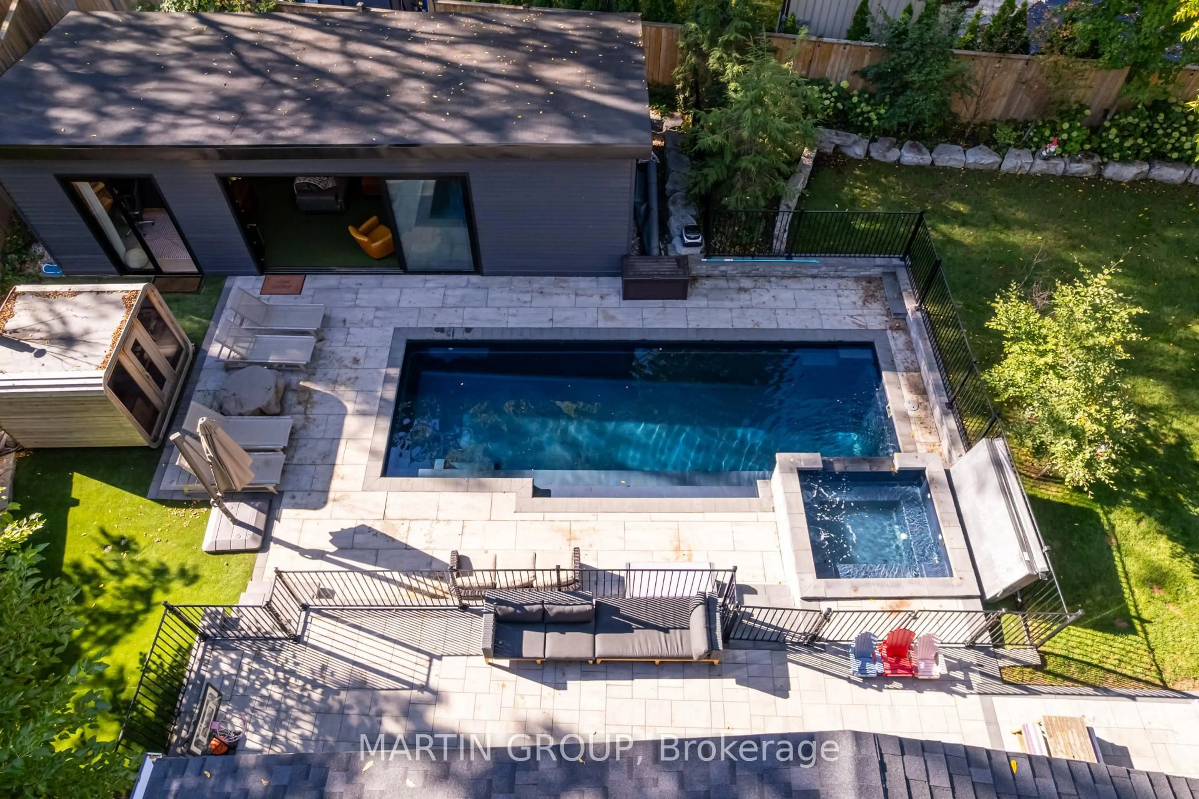 A pic from outside/outdoor area/front of a property/back of a property/a pic from drone, unknown for 89 Germorda Dr, Oakville Ontario L6H 2P9