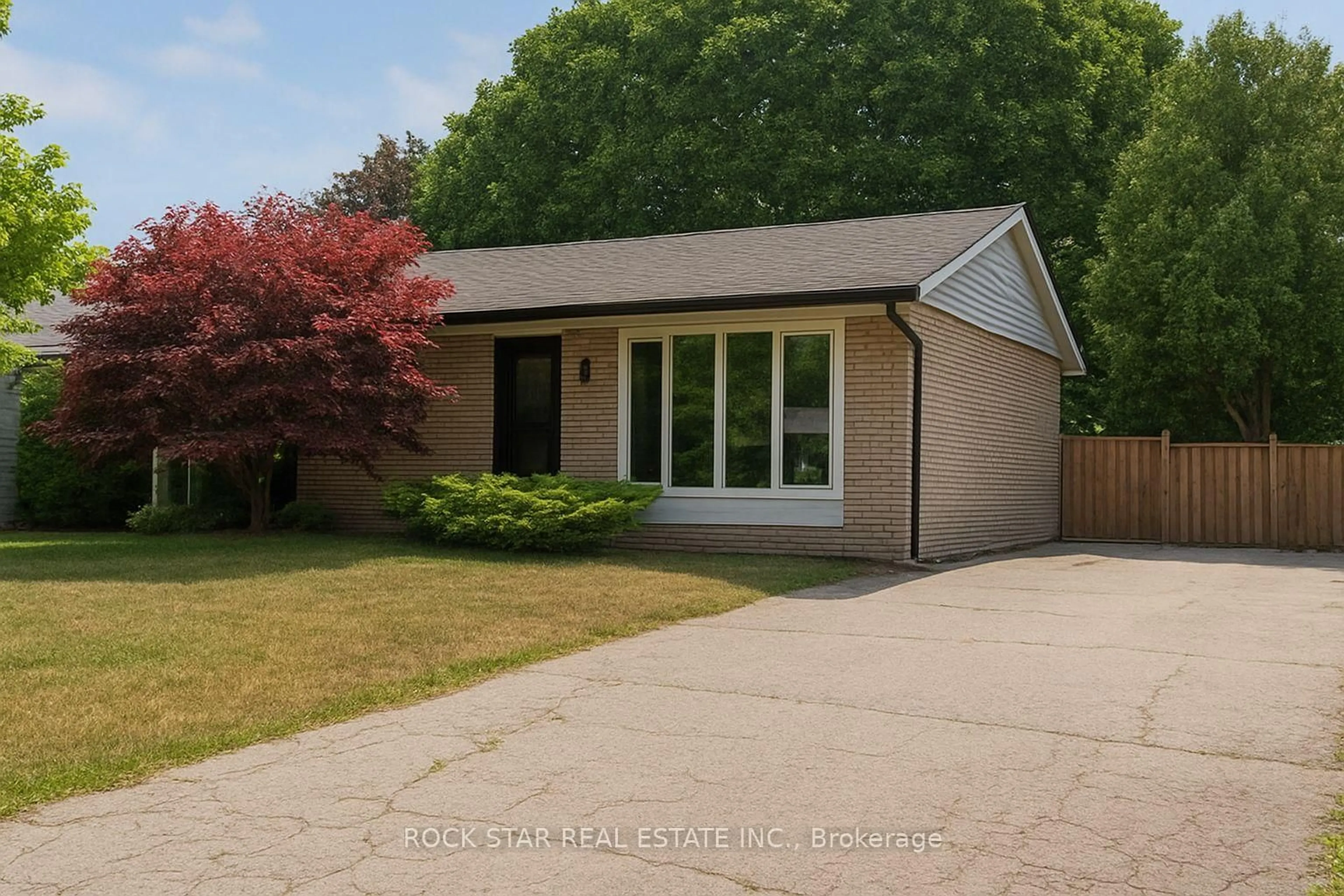 Home with brick exterior material, street for 635 Bridle Wood, Burlington Ontario L7L 4E2