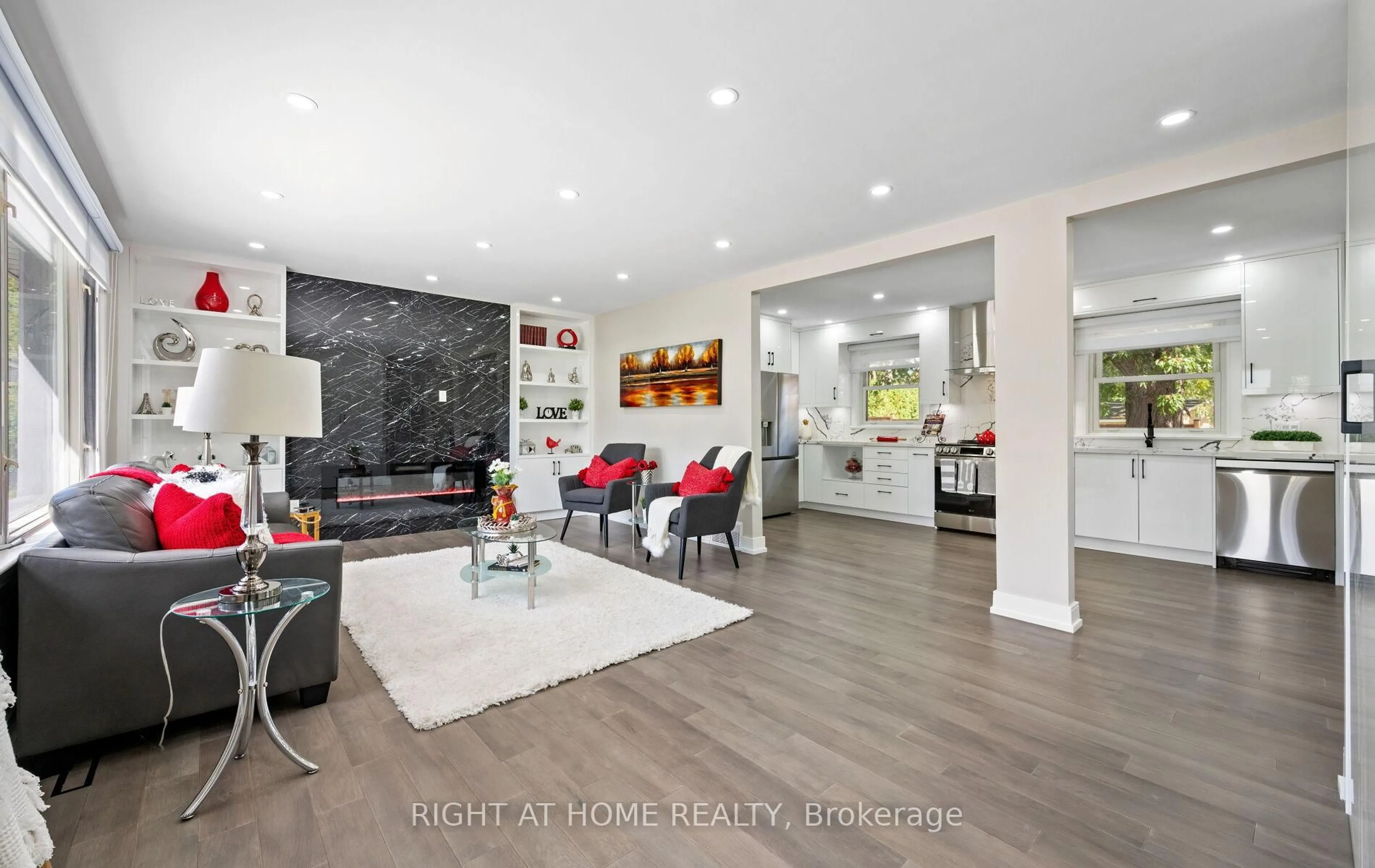 Living room with furniture, unknown for 1395 Niels Ave, Burlington Ontario L7P 2E6