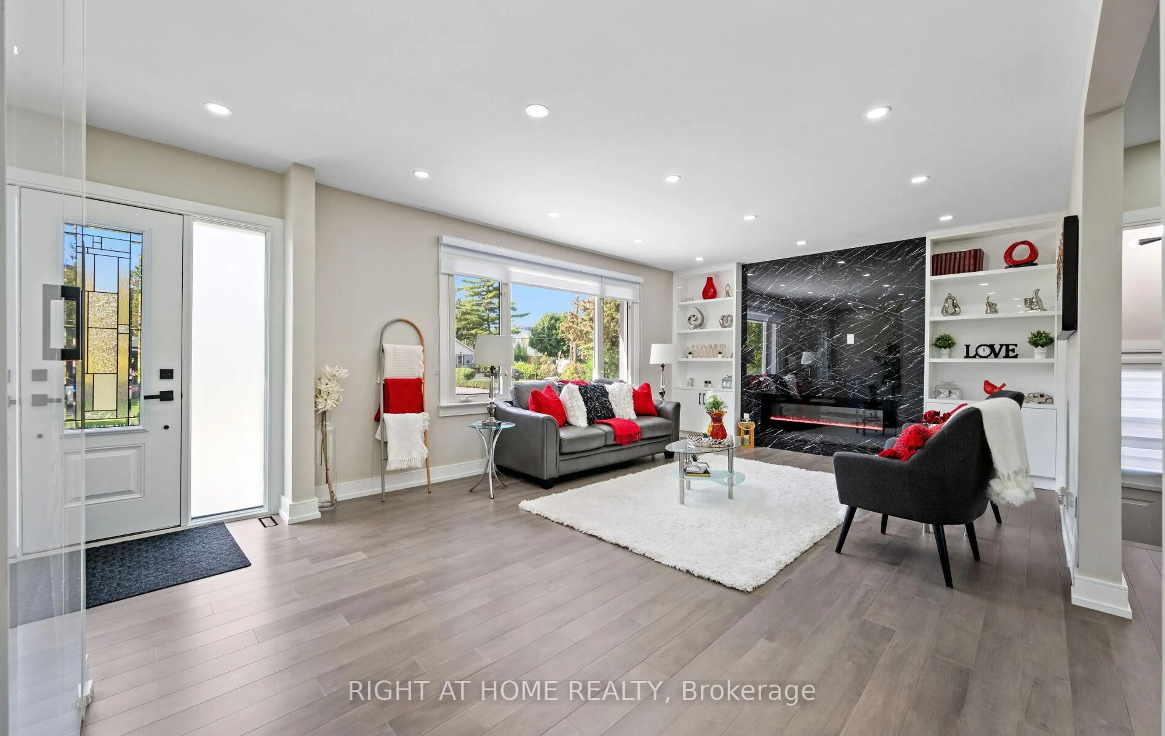 Living room with furniture, unknown for 1395 Niels Ave, Burlington Ontario L7P 2E6