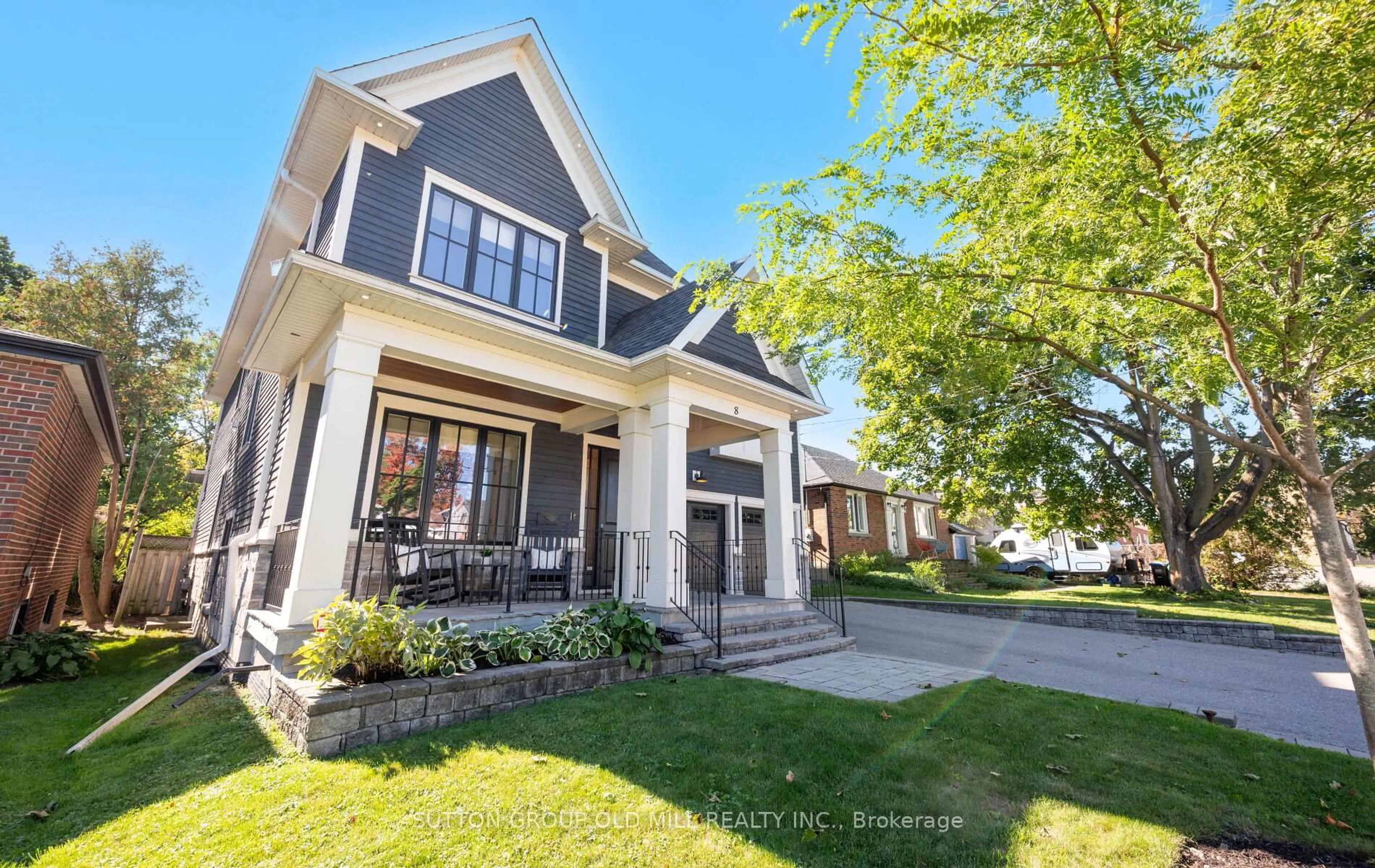 Unknown for 8 Cumberland Dr, Mississauga Ontario L5G 3M6
