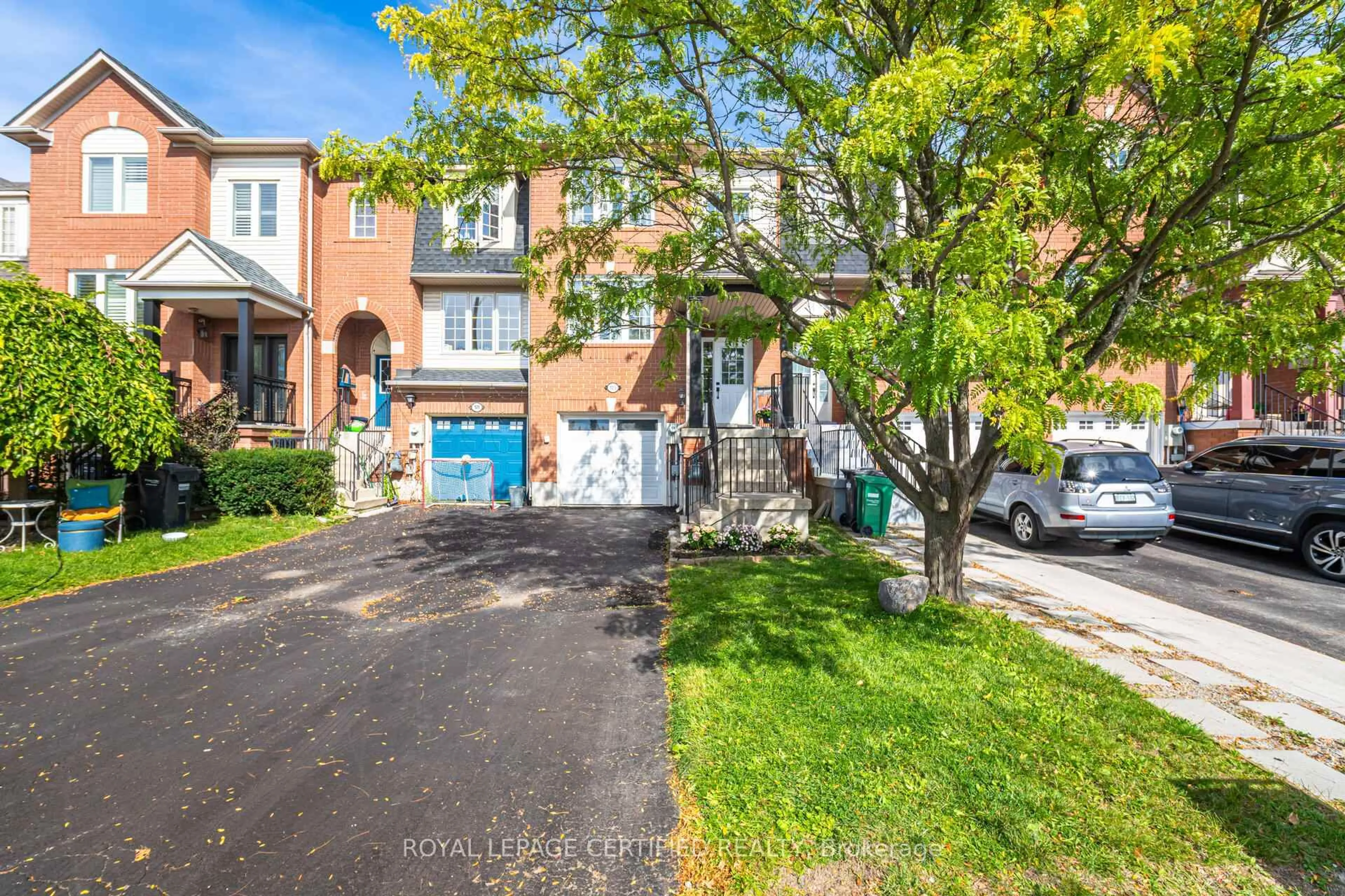 Unknown for 123 Dunlop Crt, Brampton Ontario L6X 5A6