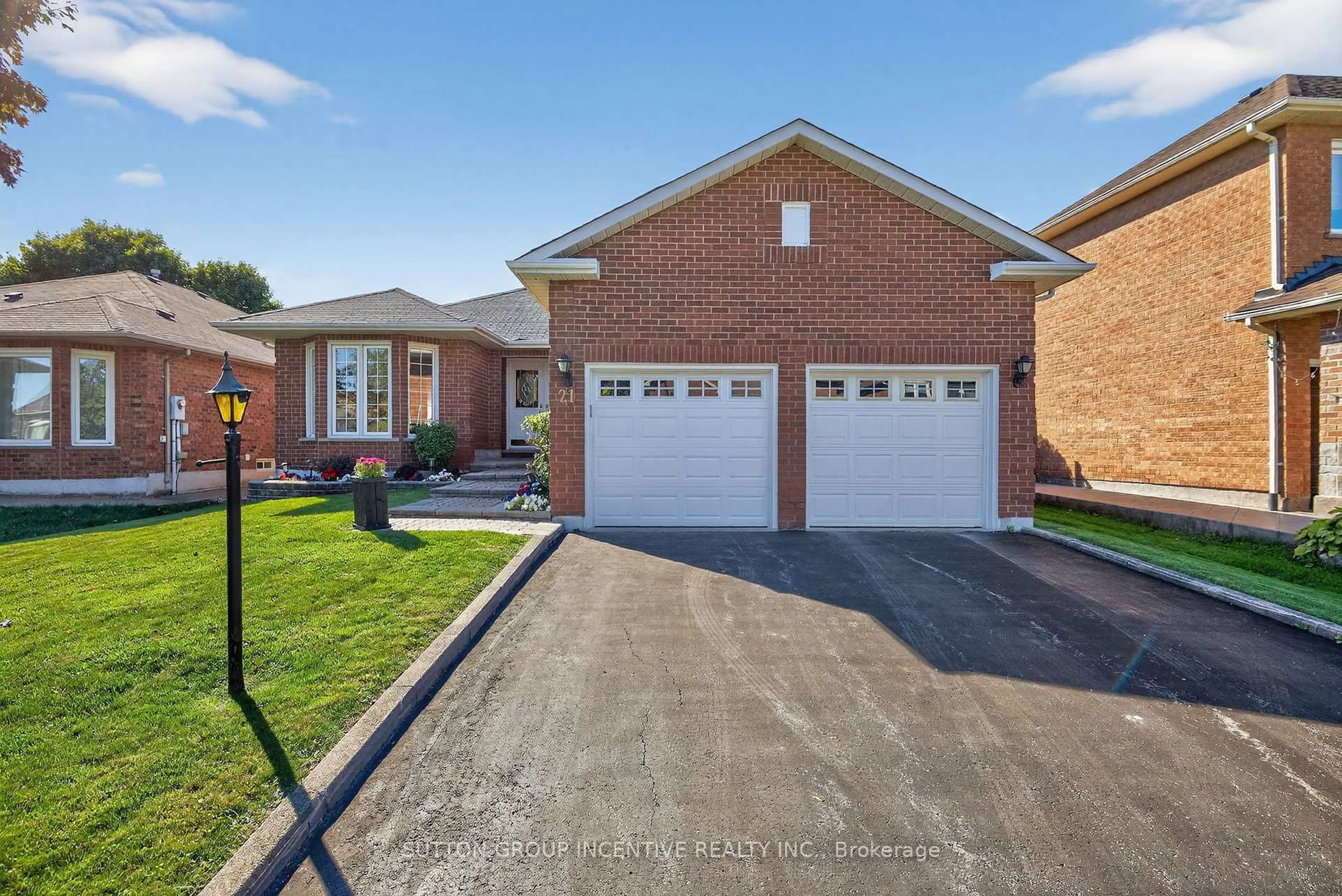 Home with brick exterior material, street for 21 Hartford Tr, Brampton Ontario L6W 4K2