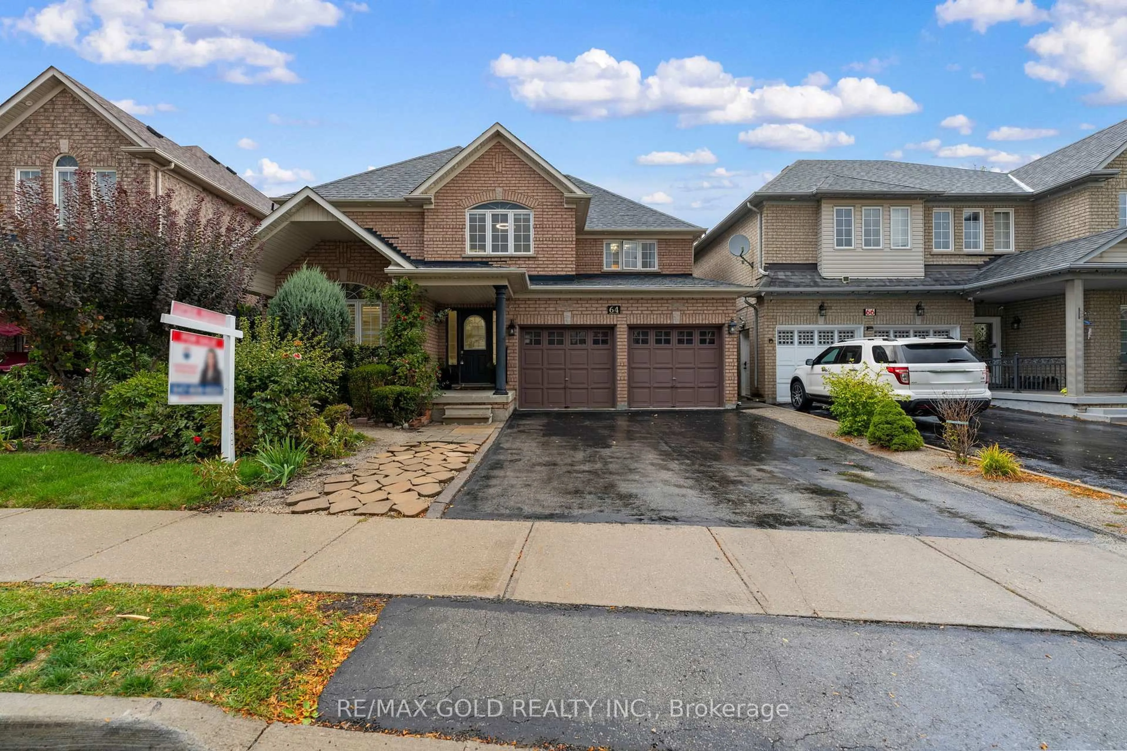 Unknown for 64 Beachpoint Blvd, Brampton Ontario L7A 2G6