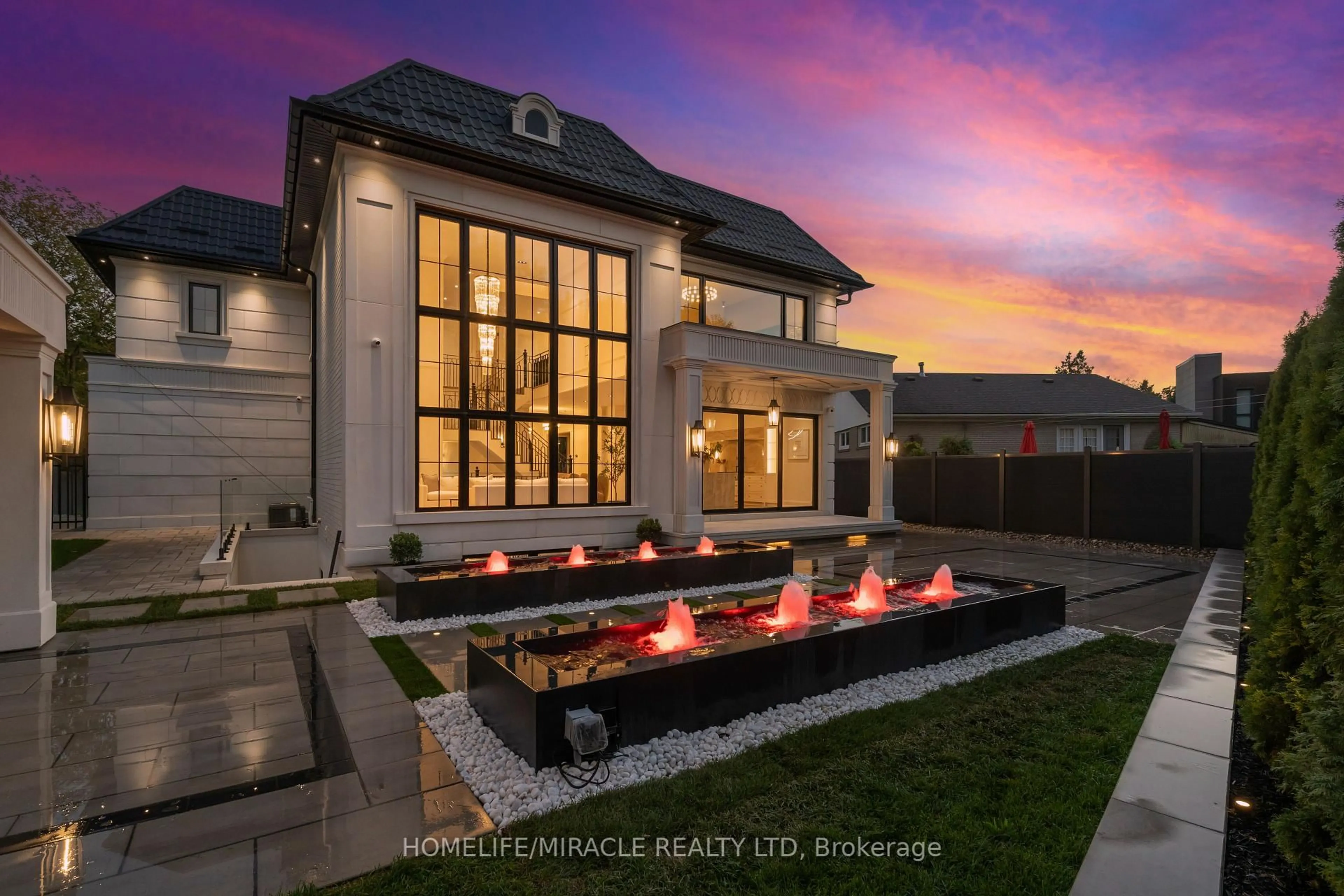 Unknown for 517 Stafford Dr, Oakville Ontario L6L 4M4