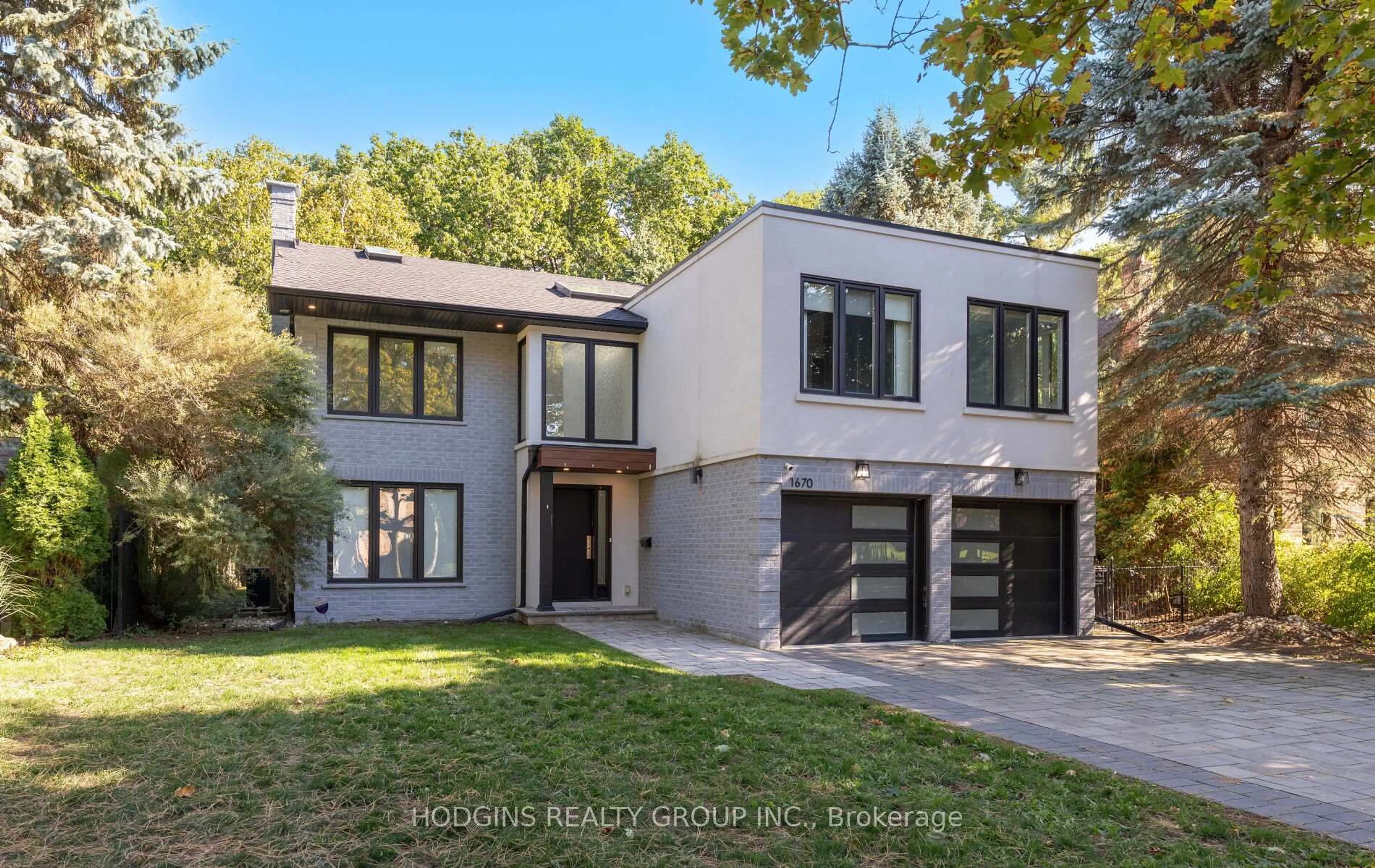 Home with brick exterior material, street for 1670 Caverly Crt, Mississauga Ontario L5L 3L7