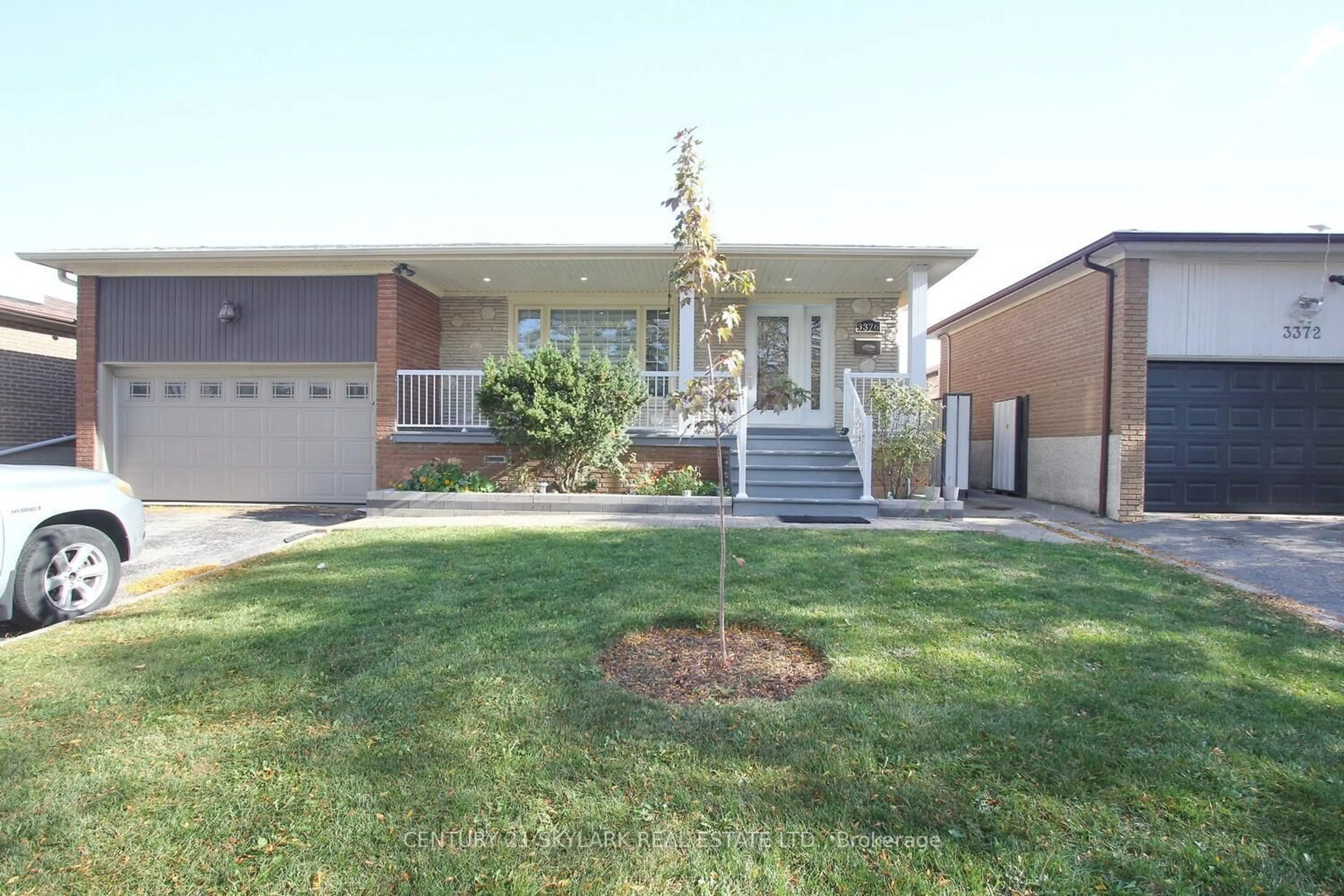 Home with brick exterior material, street for 3376 Twilight Rd, Mississauga Ontario L4T 1Z9