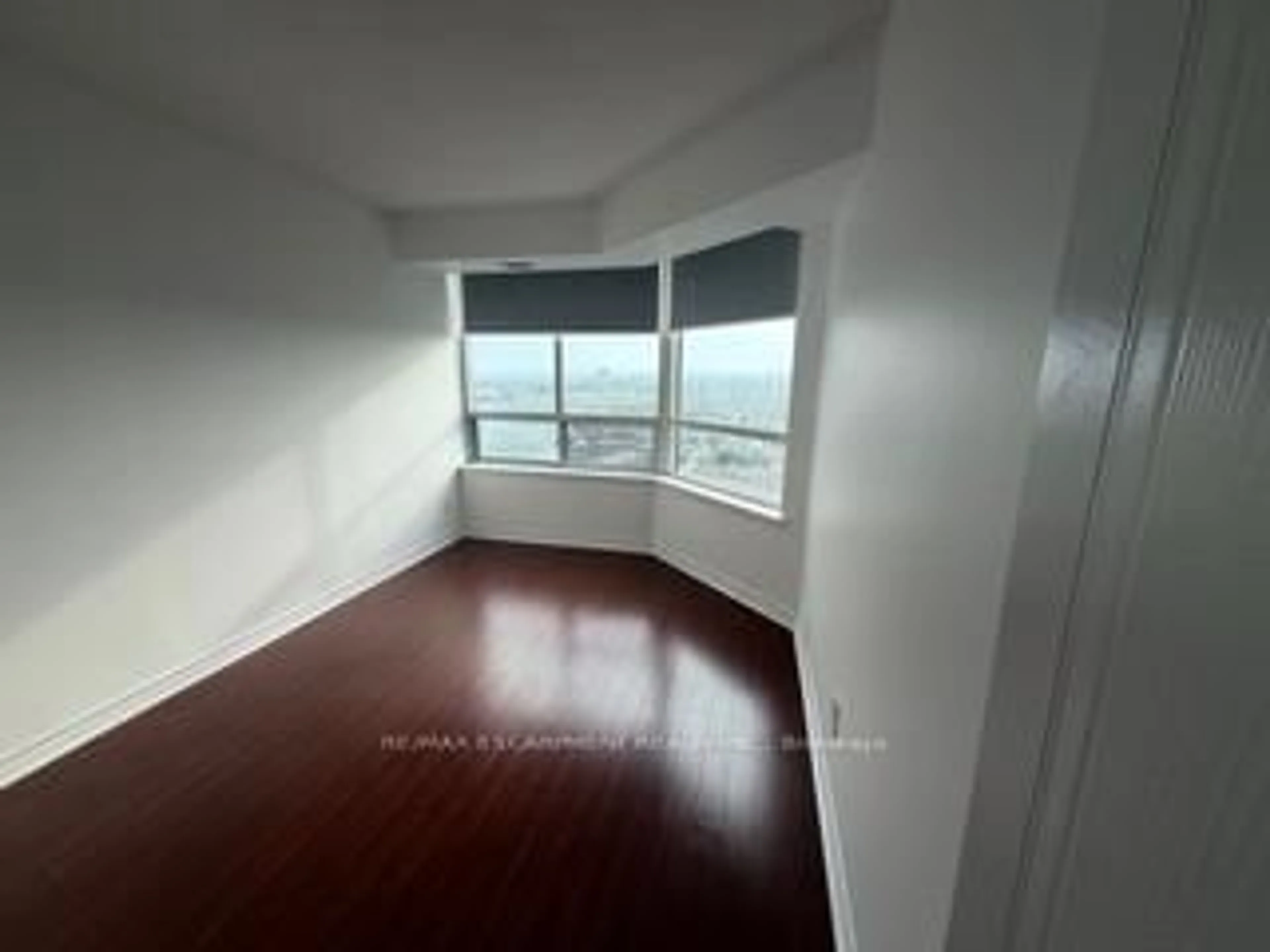 A pic of a room for 135 Hillcrest Ave #1810, Mississauga Ontario L5B 4B1