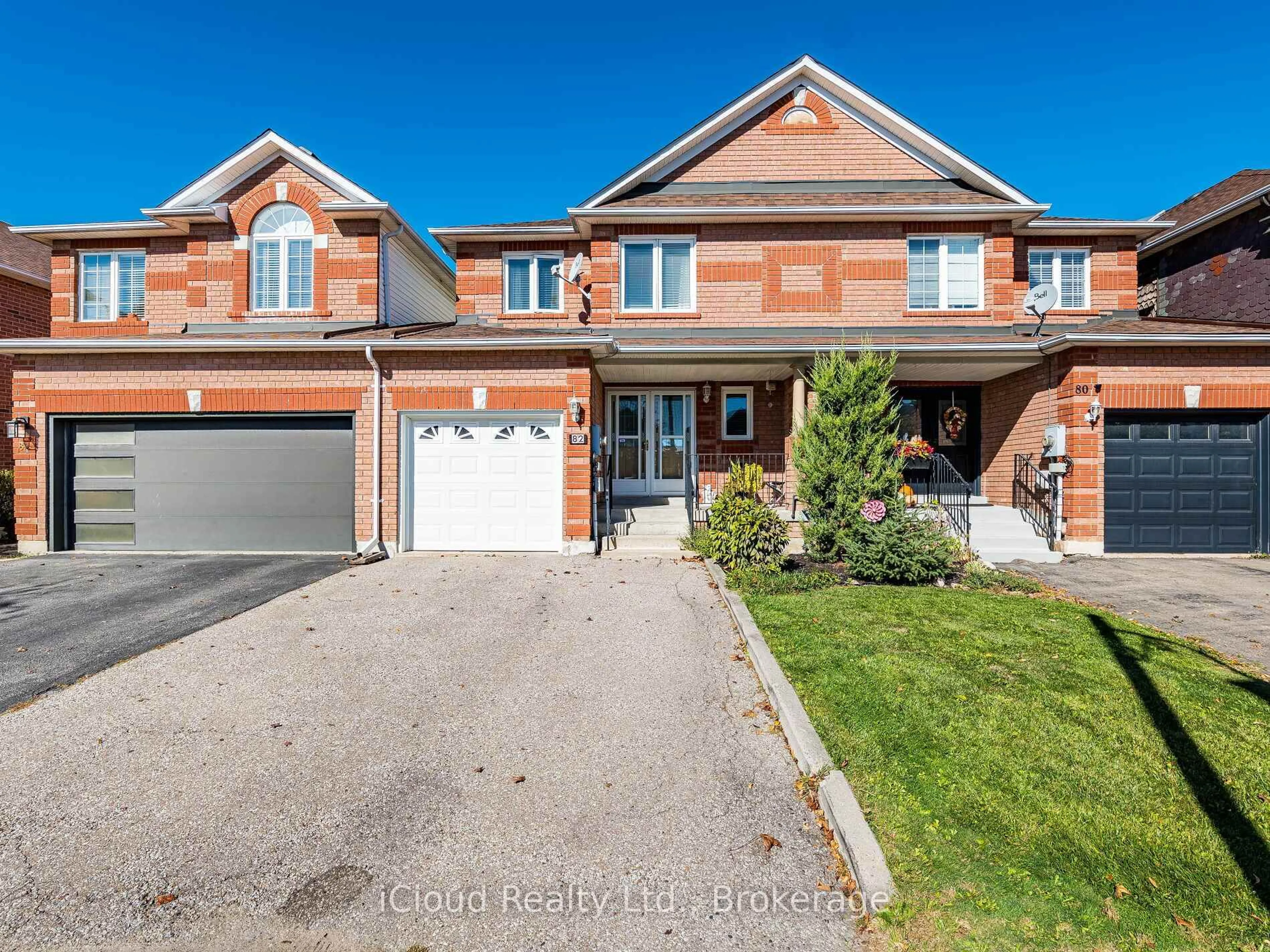 Home with brick exterior material, street for 82 Hanton Cres, Caledon Ontario L7E 2E7