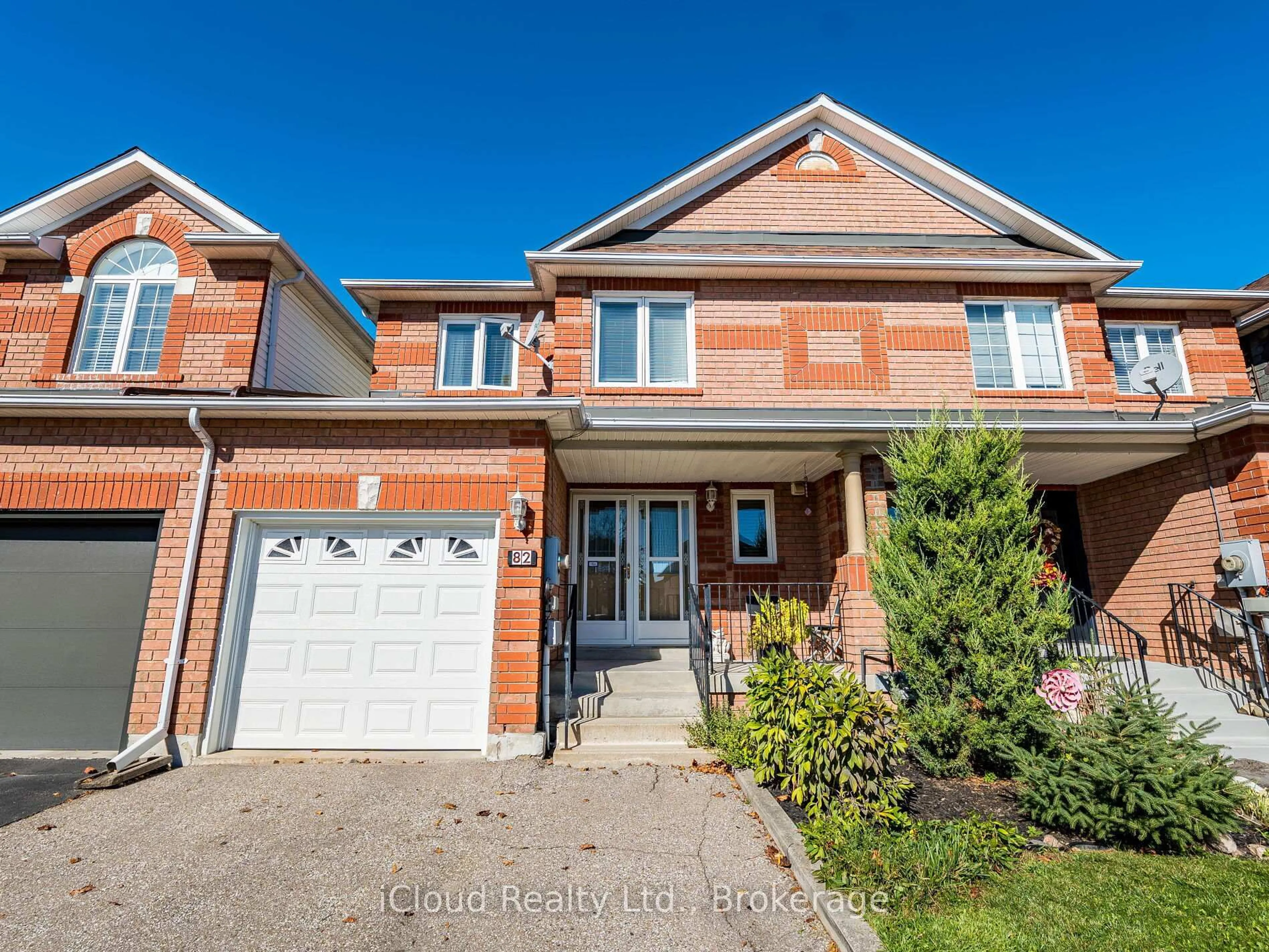 Home with brick exterior material, street for 82 Hanton Cres, Caledon Ontario L7E 2E7