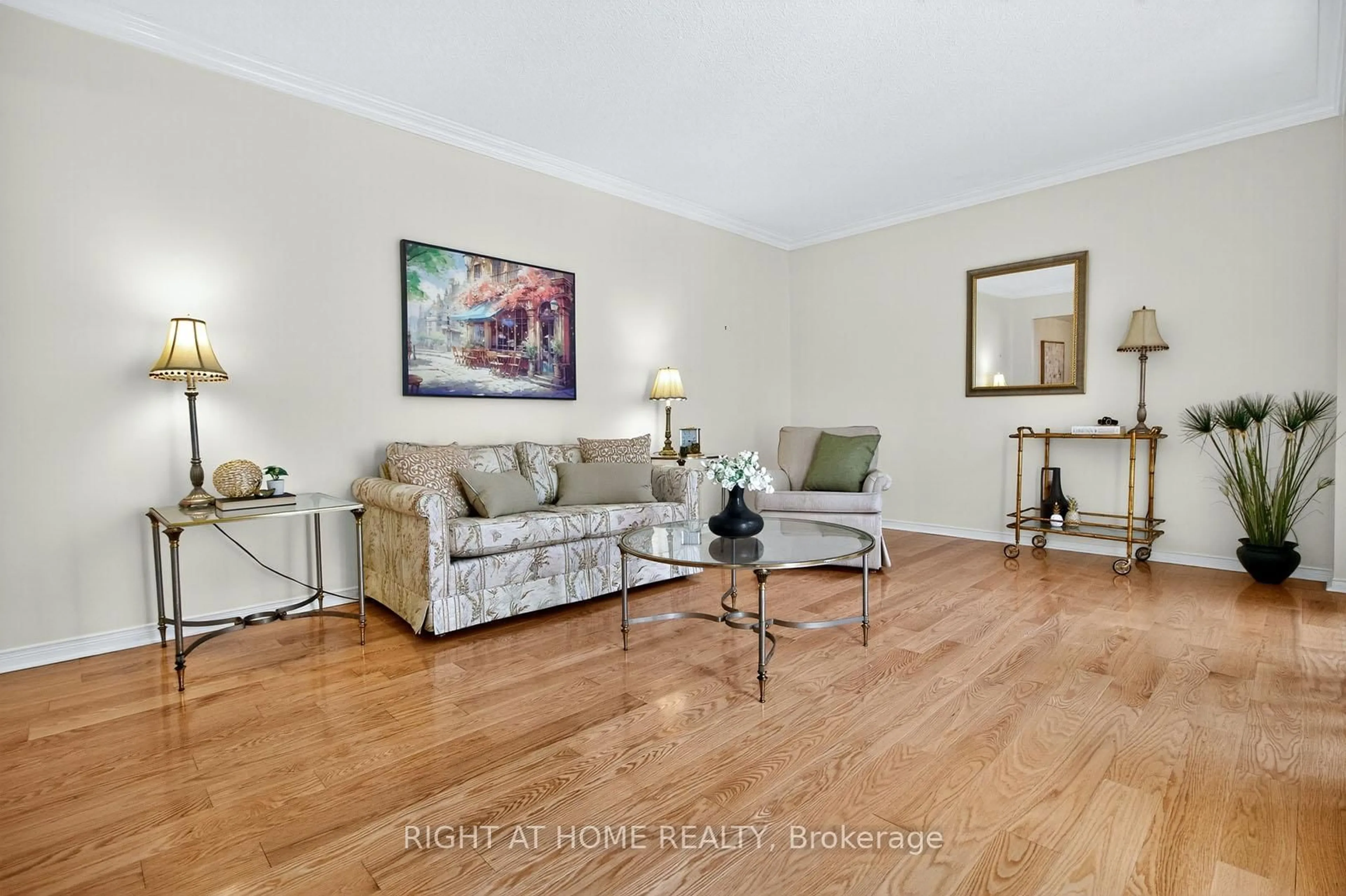 Living room with furniture, unknown for 1725 The Chase #63, Mississauga Ontario L5M 4N3