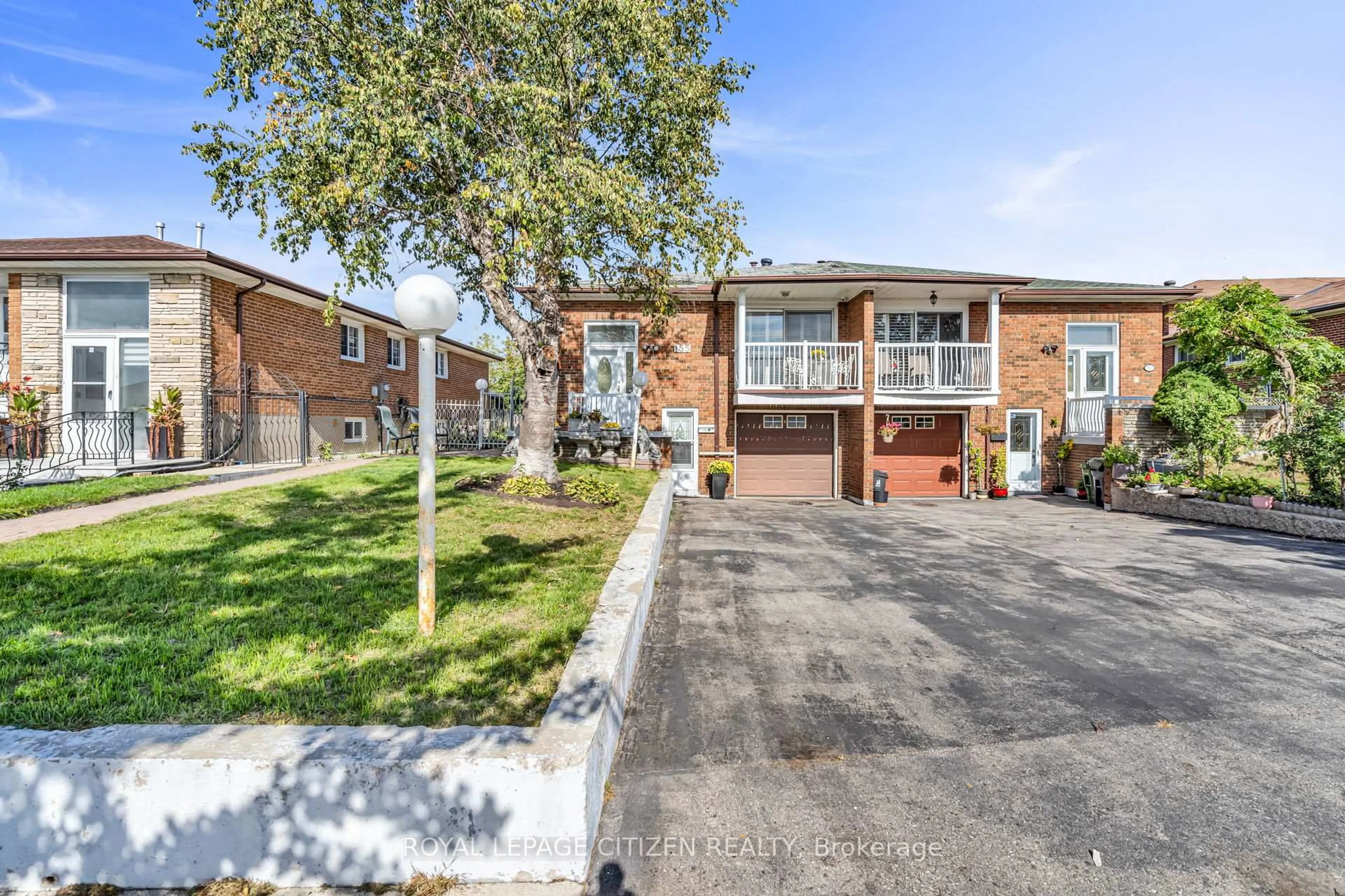A pic from outside/outdoor area/front of a property/back of a property/a pic from drone, street for 155 Milady Rd, Toronto Ontario M9L 2J1