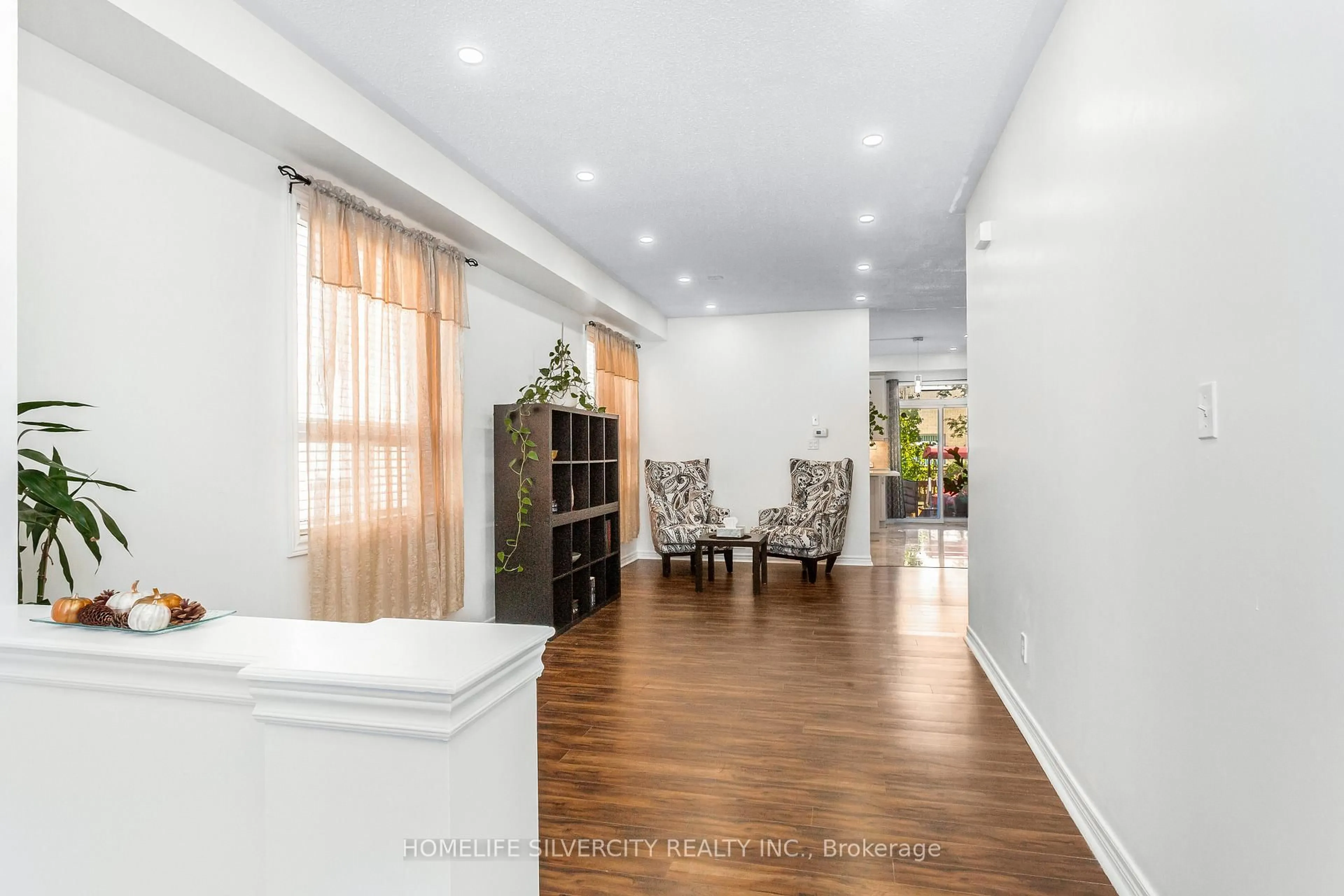 Unknown for 7 Okanagan Dr, Brampton Ontario L6R 2X1
