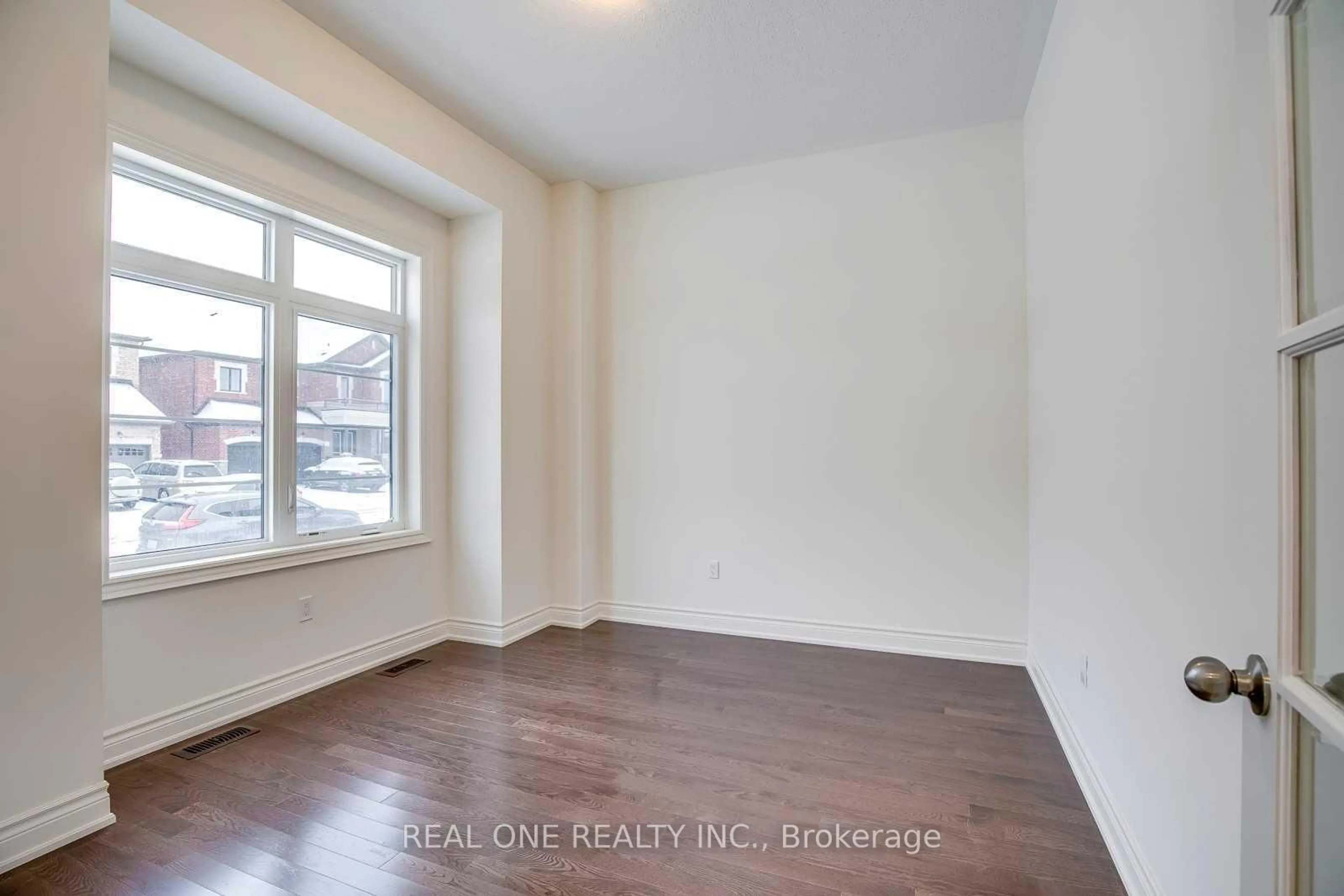 A pic of a room for 3316 Meadow Marsh Cres, Oakville Ontario L6H 7H5