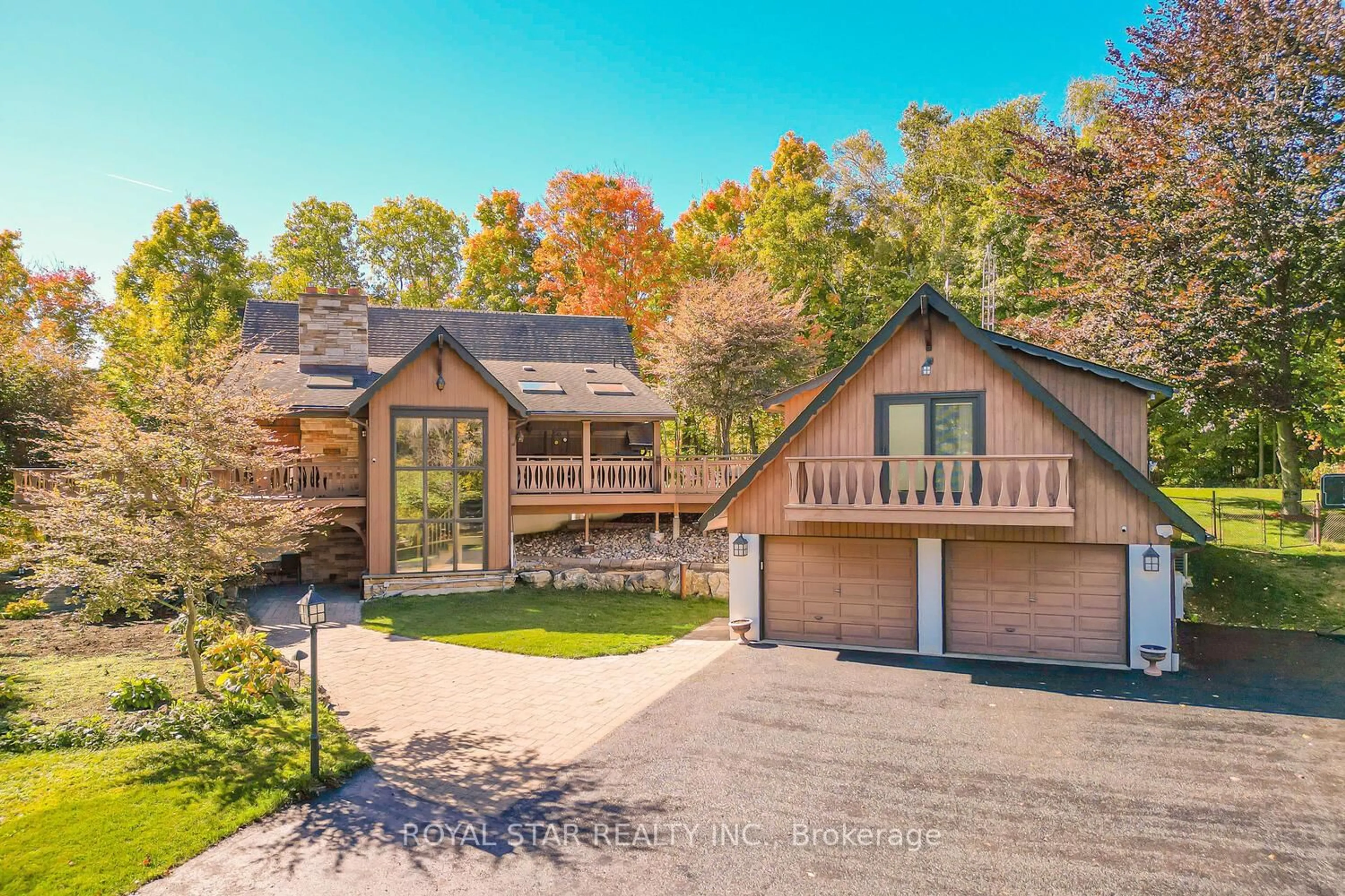A pic from outside/outdoor area/front of a property/back of a property/a pic from drone, water/lake/river/ocean view for 29 Cedar Dr, Caledon Ontario L7K 1H5