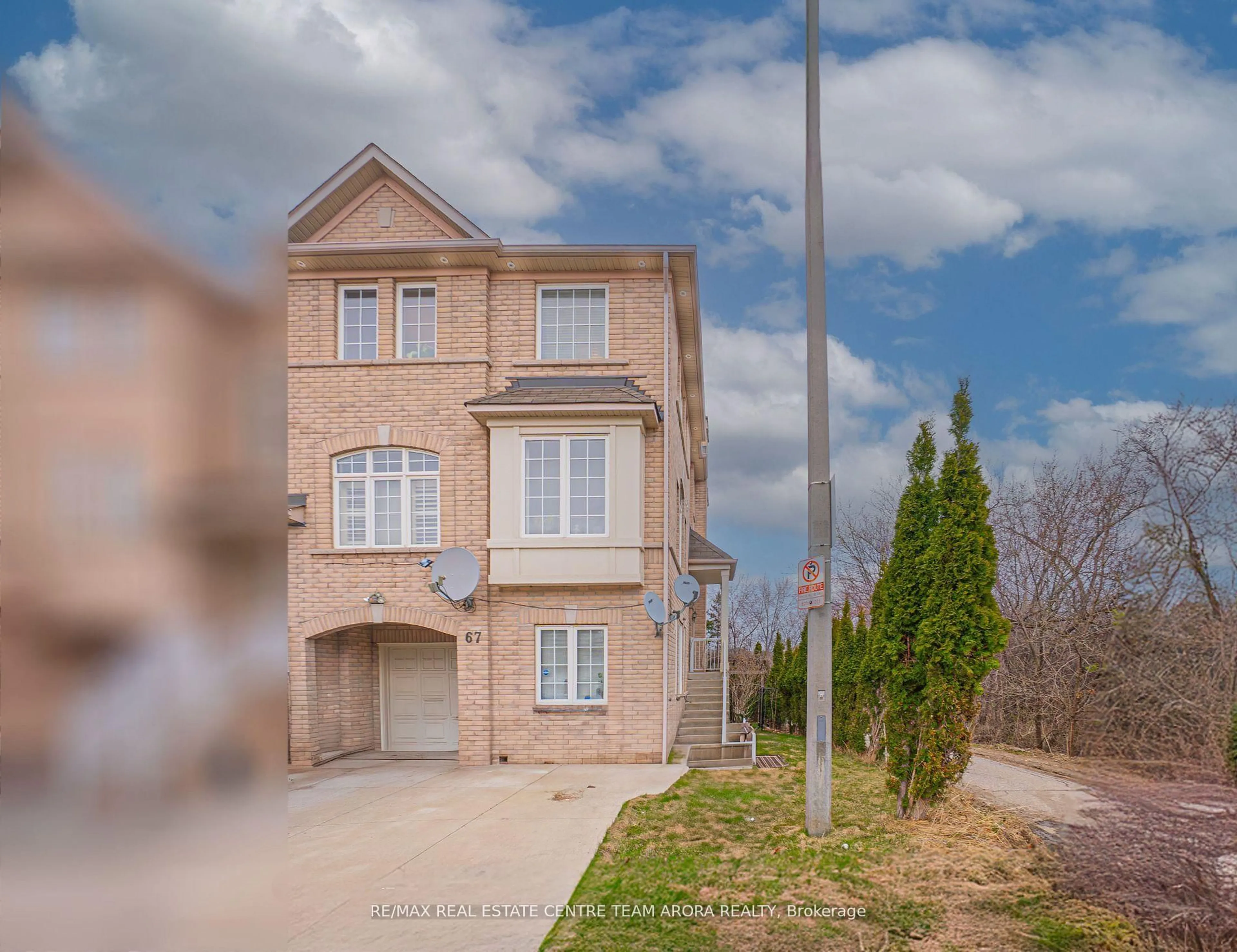 Unknown for 67 Axelrod Ave, Brampton Ontario L6Y 5S9