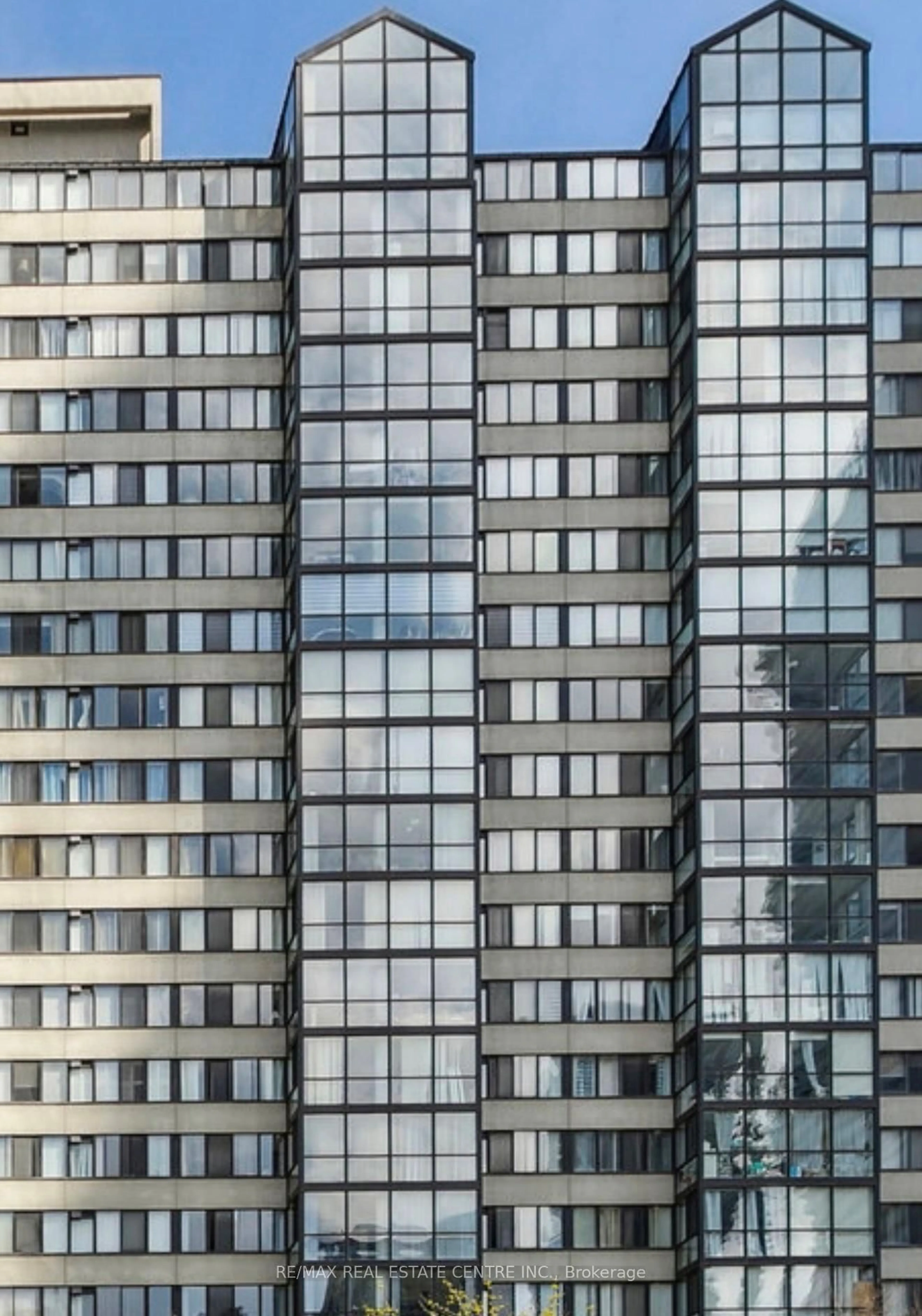 Unknown for 350 Webb Dr #411, Mississauga Ontario L5B 3W4