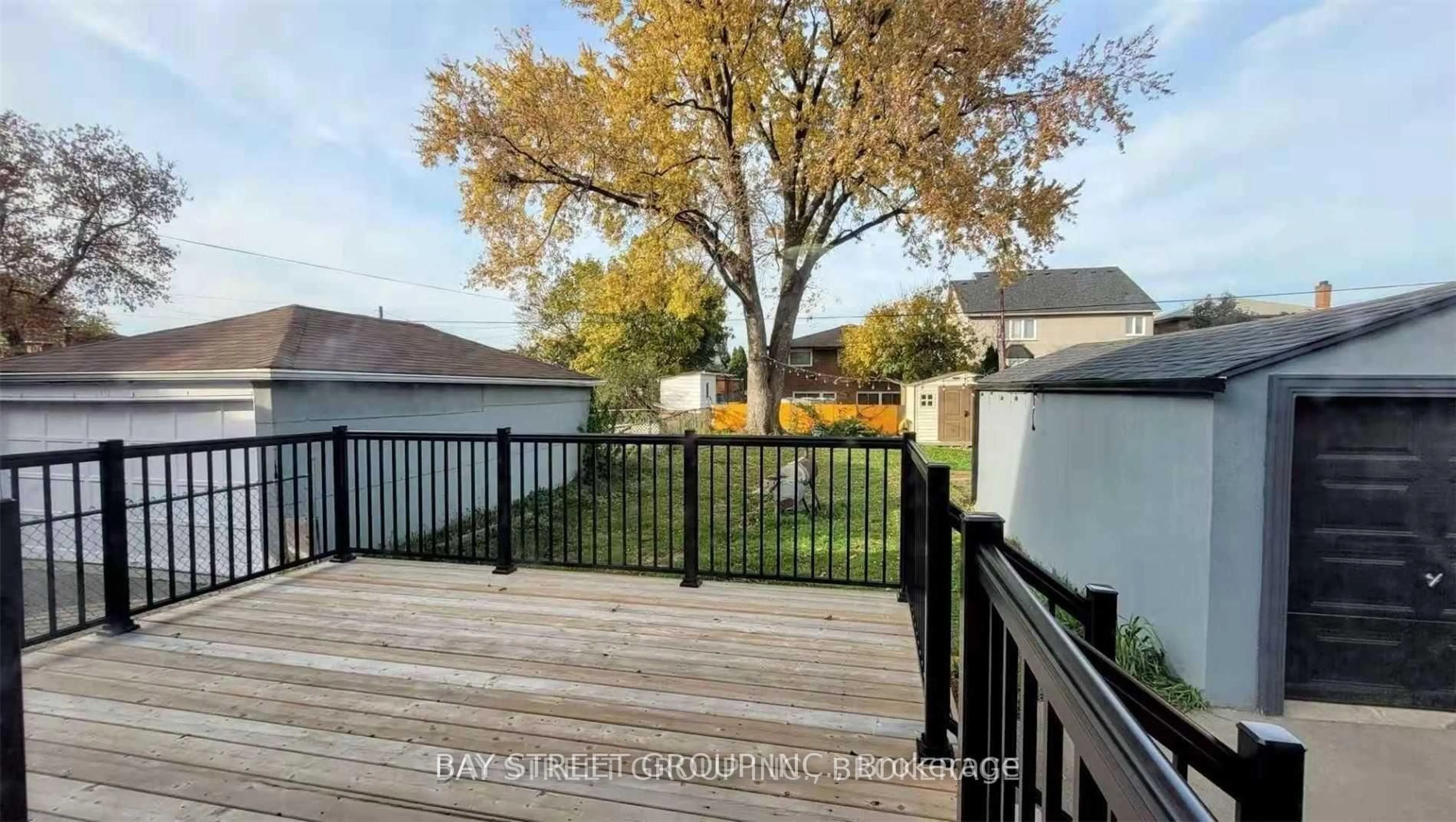 Patio, water/lake/river/ocean view for 168 Regent Rd, Toronto Ontario M3K 1H7