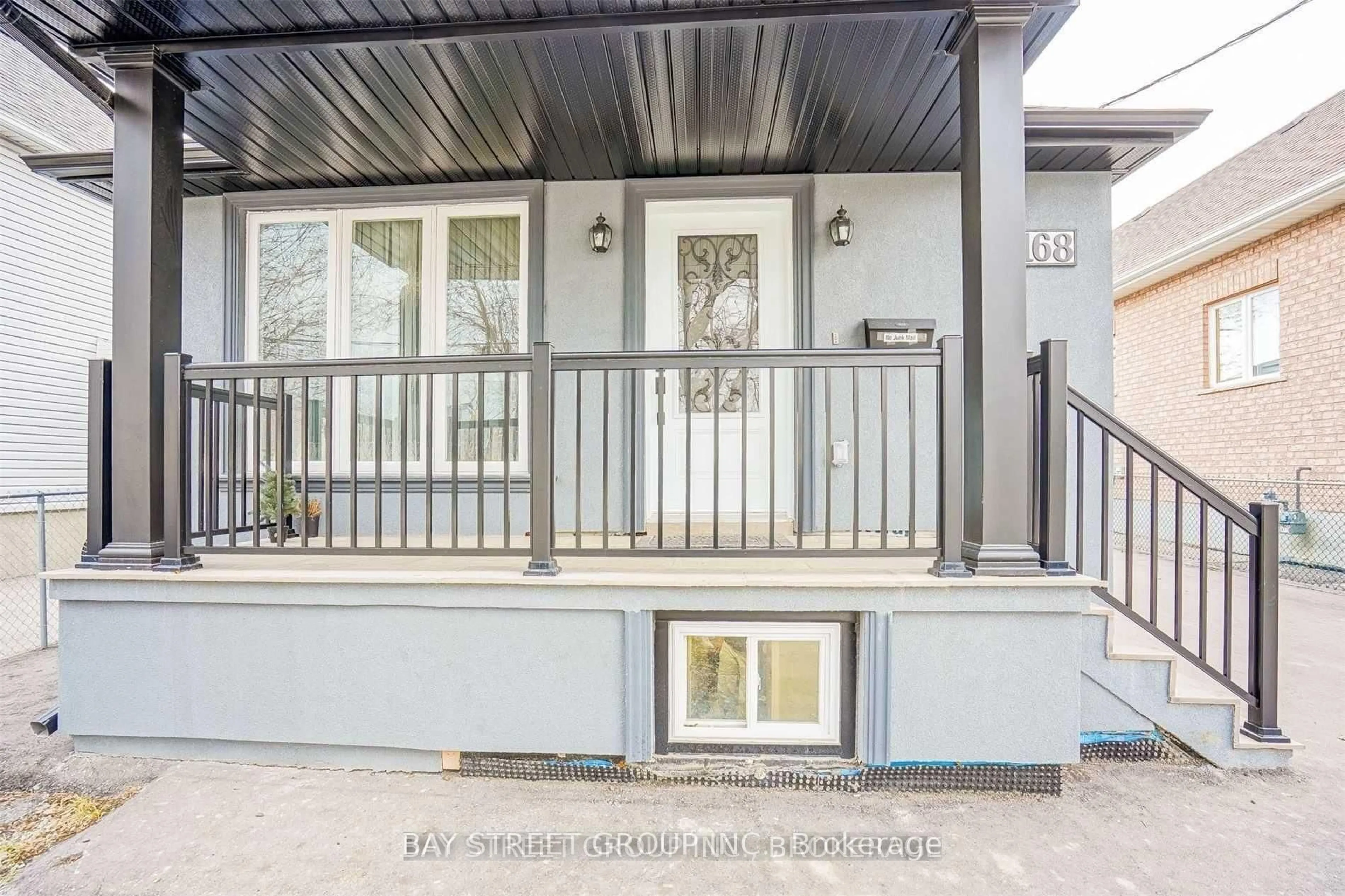 Patio, street for 168 Regent Rd, Toronto Ontario M3K 1H7