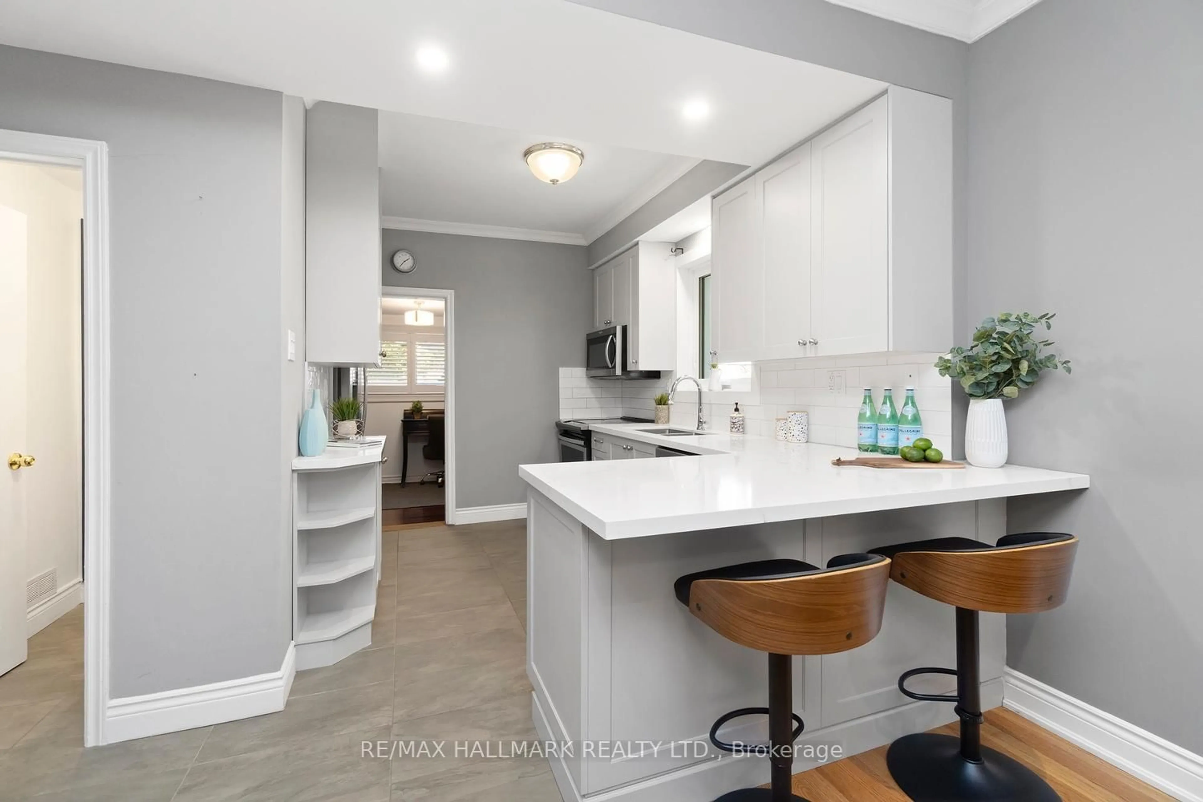 Open concept kitchen, ceramic/tile floor for 646 Beresford Ave, Toronto Ontario M6S 3C3