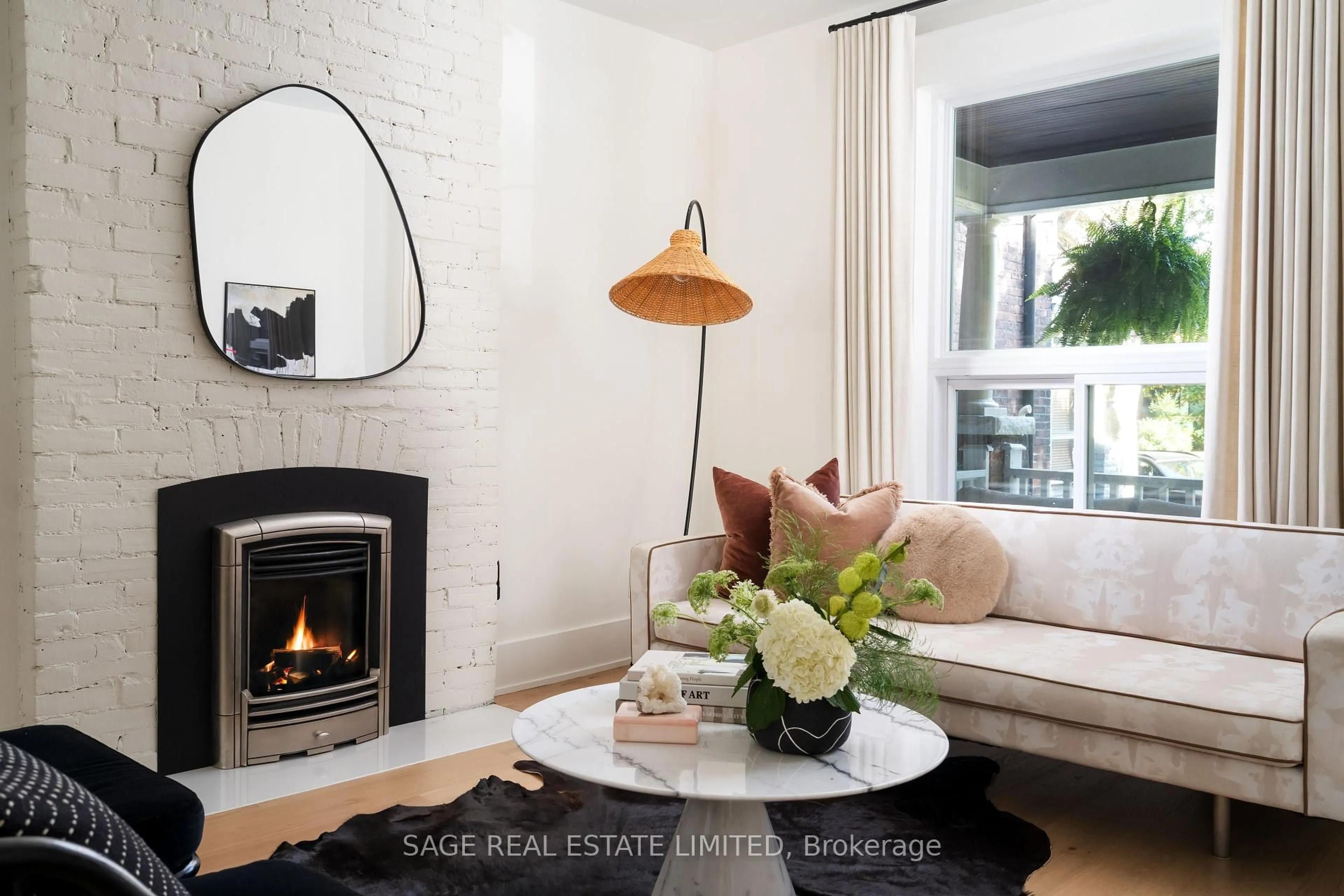 Living room with furniture, unknown for 70 Medland Cres, Toronto Ontario M6P 2N2