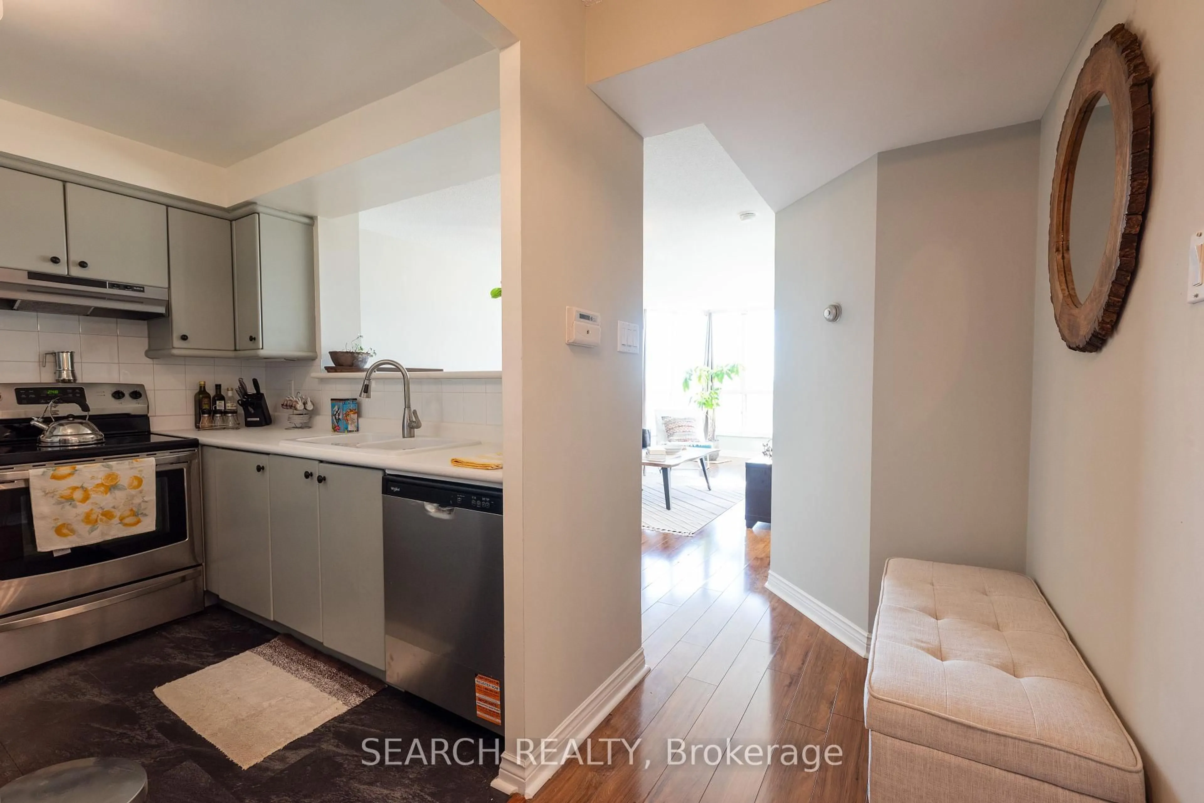 Unknown for 2285 Lake Shore Blvd #1705, Toronto Ontario M8V 3X9