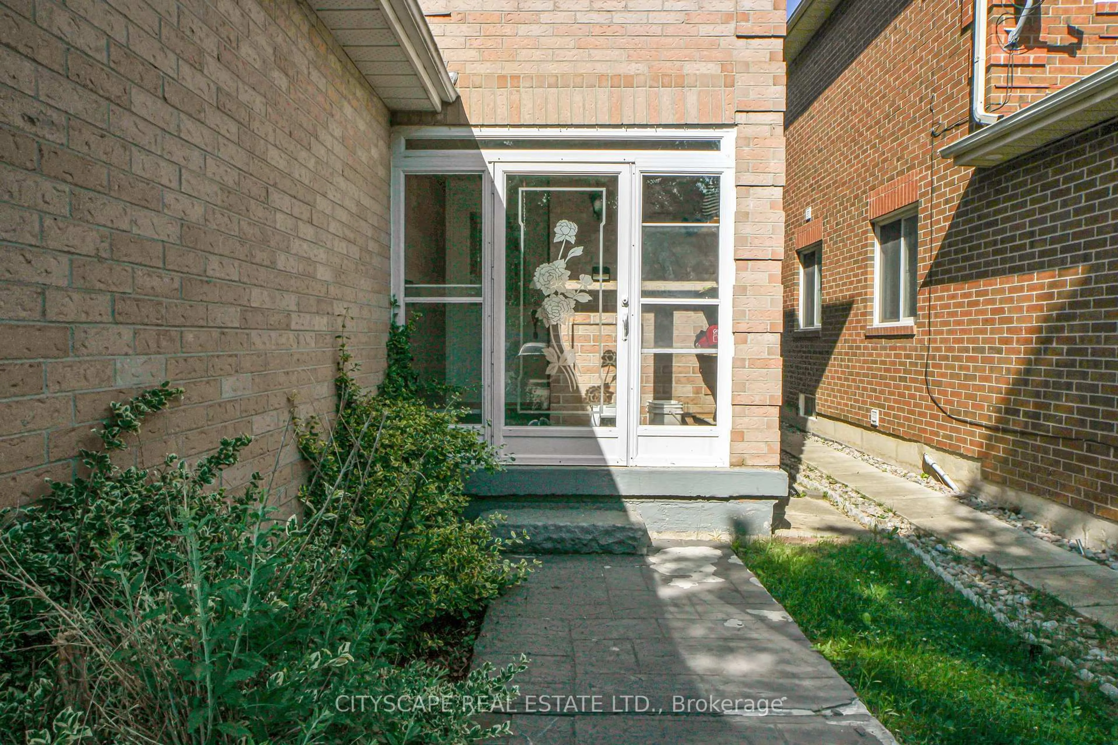 Unknown for 35 Letty Ave, Brampton Ontario L6Y 4T3