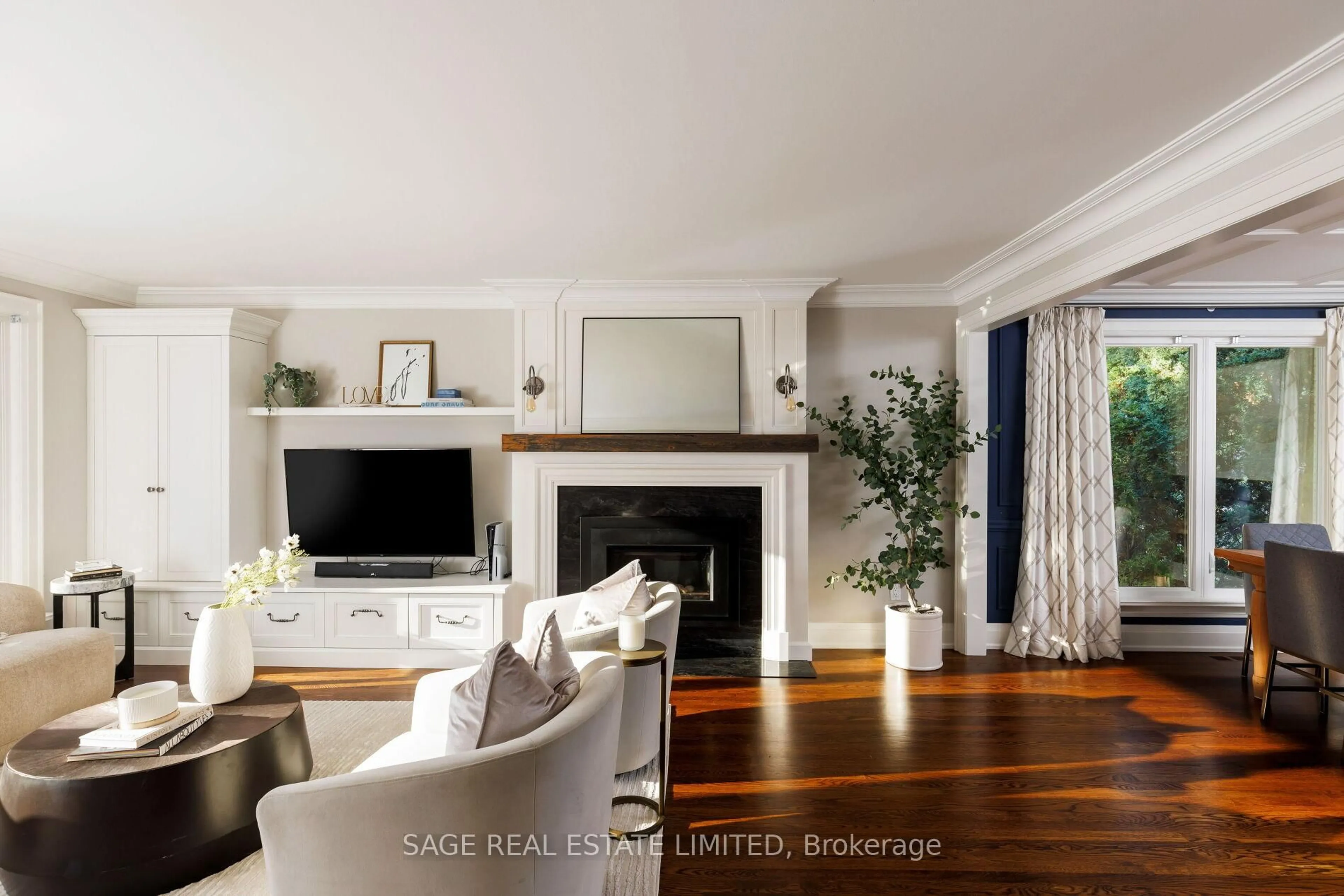 Living room with furniture, wood/laminate floor for 45 Newstead Rd, Toronto Ontario M9P 3G2