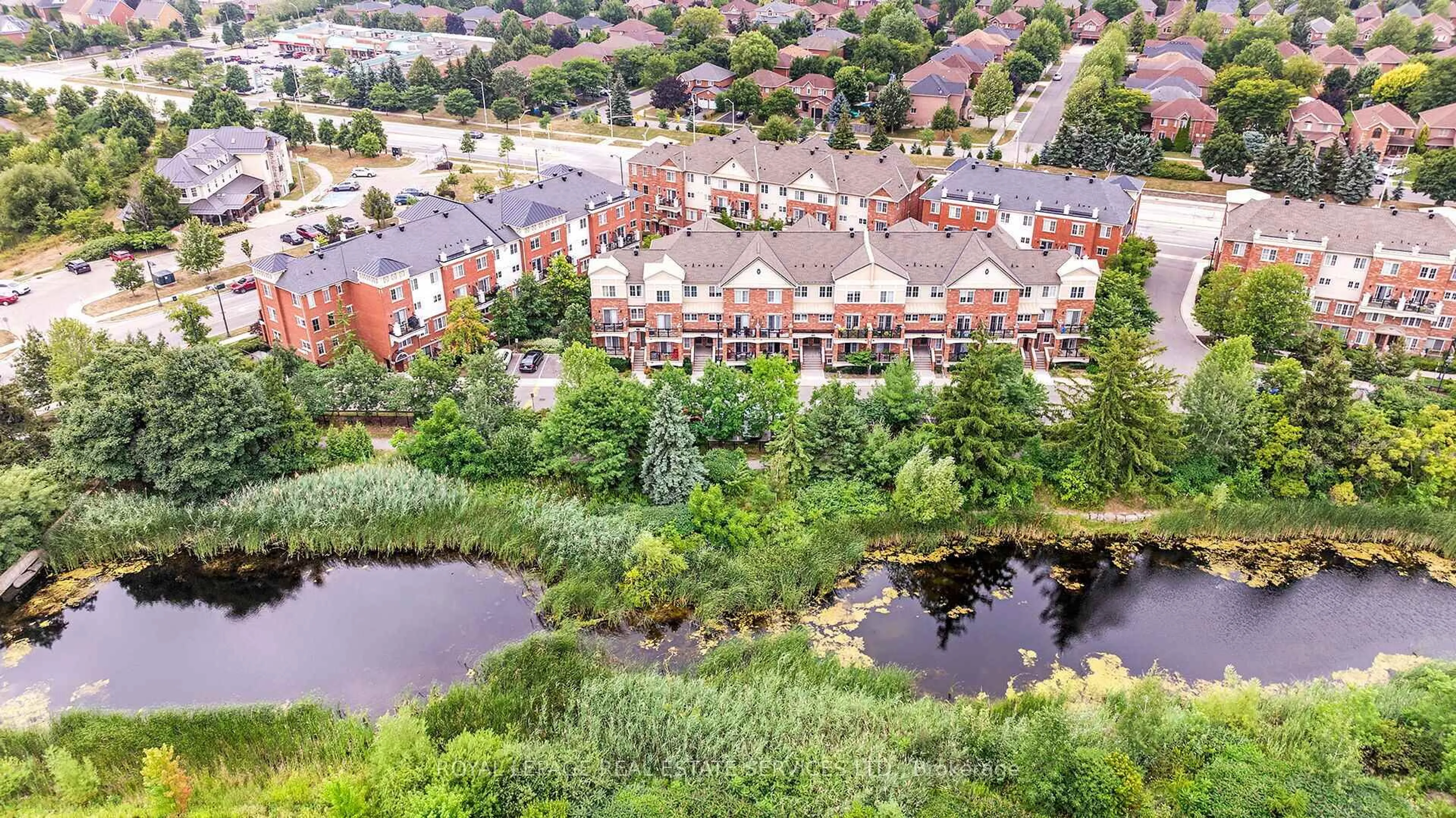 A pic from outside/outdoor area/front of a property/back of a property/a pic from drone, water/lake/river/ocean view for 19 Hays Blvd #Unit 12, Oakville Ontario L6H 0H8