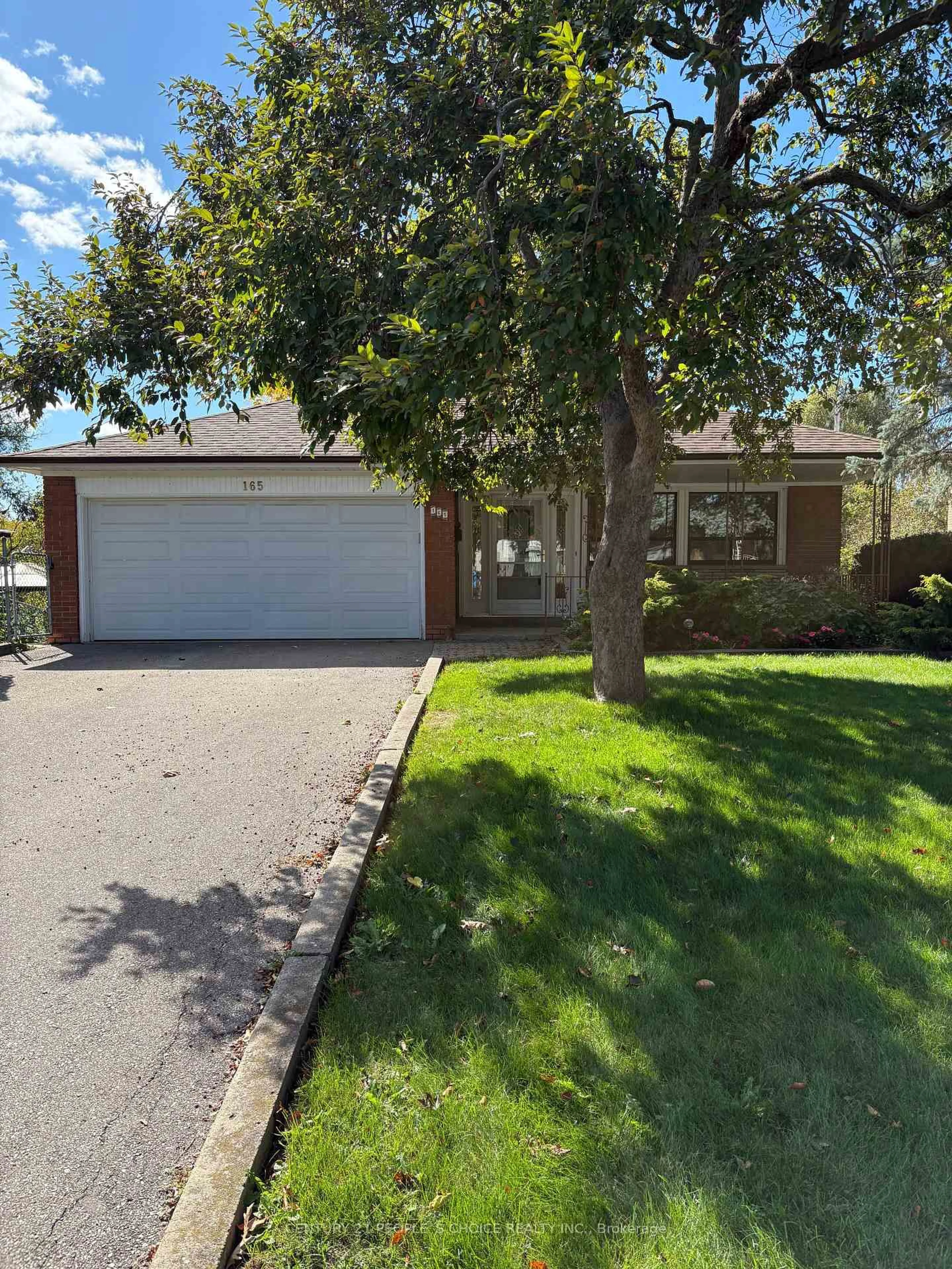 Unknown for 165 Verobeach Blvd, Toronto Ontario M9M 1R2