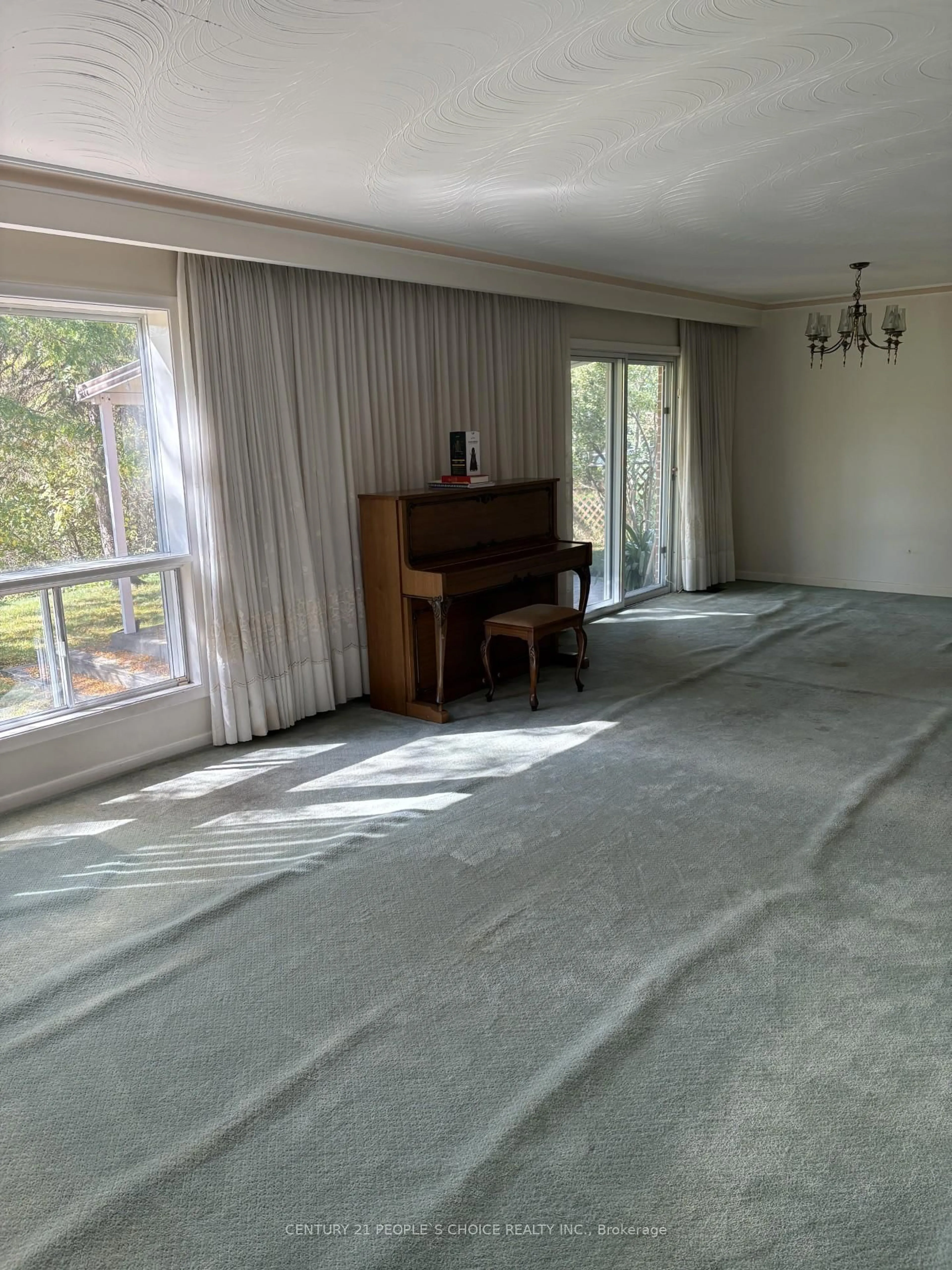 A pic of a room for 165 Verobeach Blvd, Toronto Ontario M9M 1R2