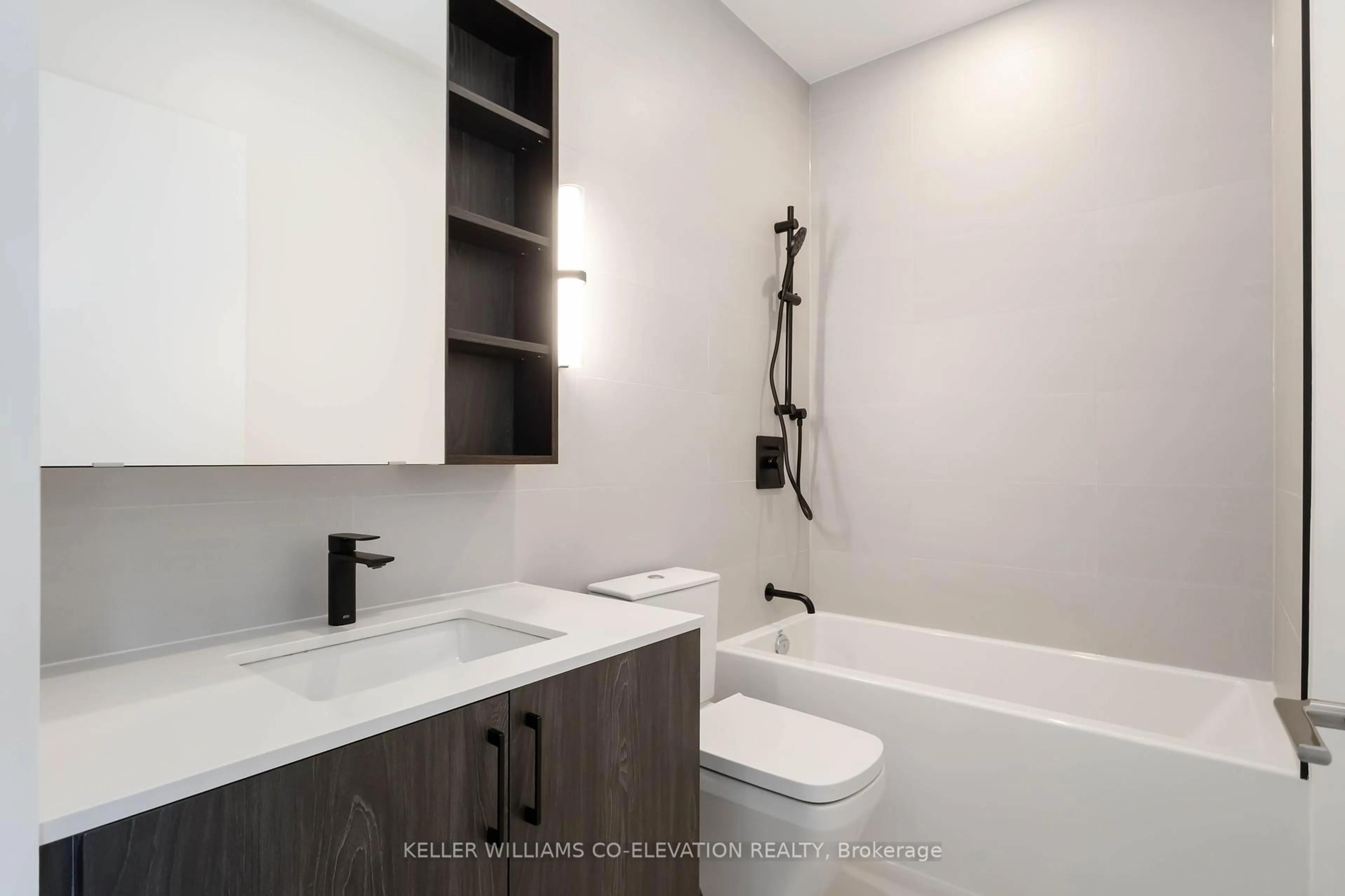 Contemporary bathroom, ceramic/tile floor for 689 The Queensway St #818, Toronto Ontario M8Y 1L1