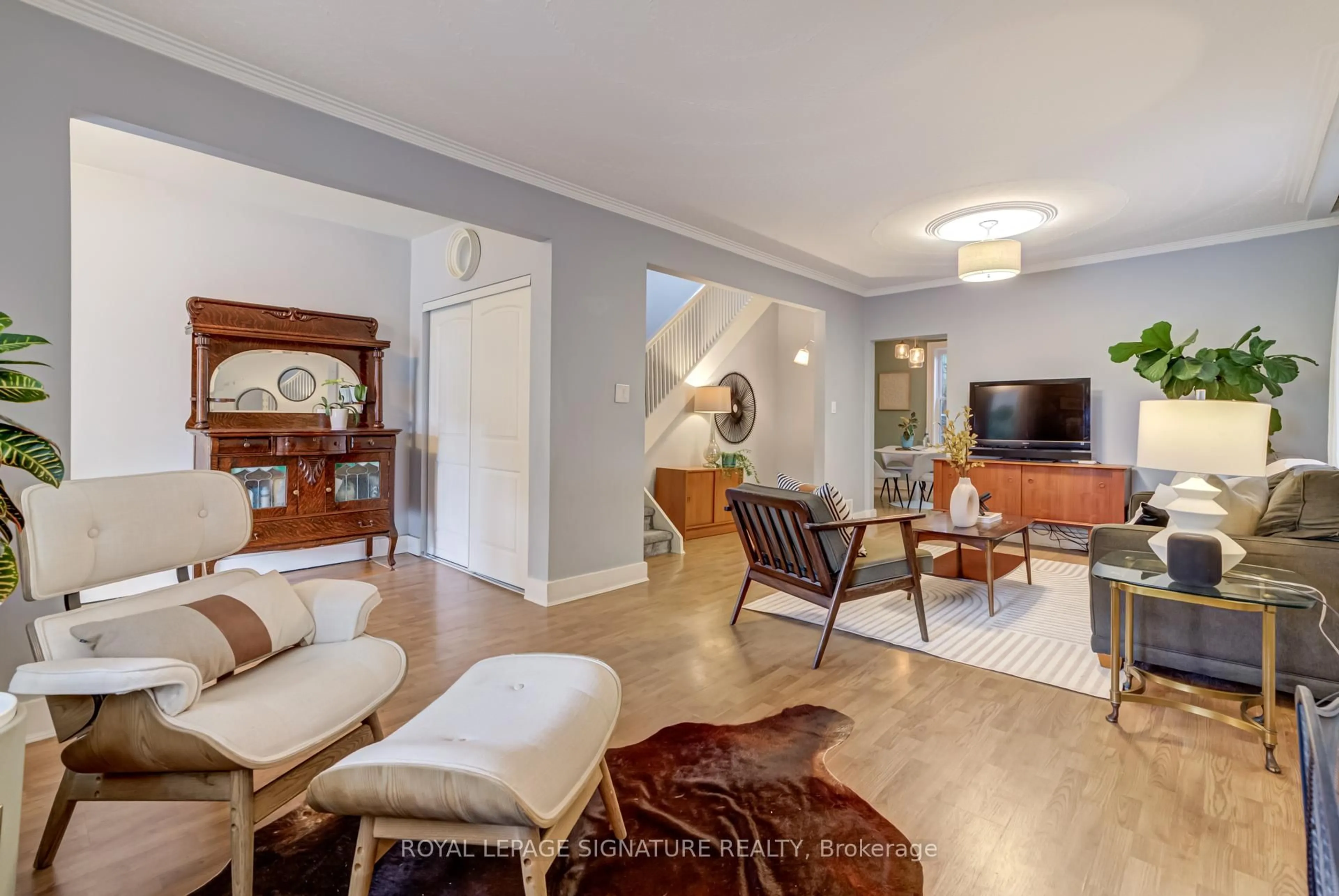 Living room with furniture, unknown for 81 Fourth St, Toronto Ontario M8V 2Y4