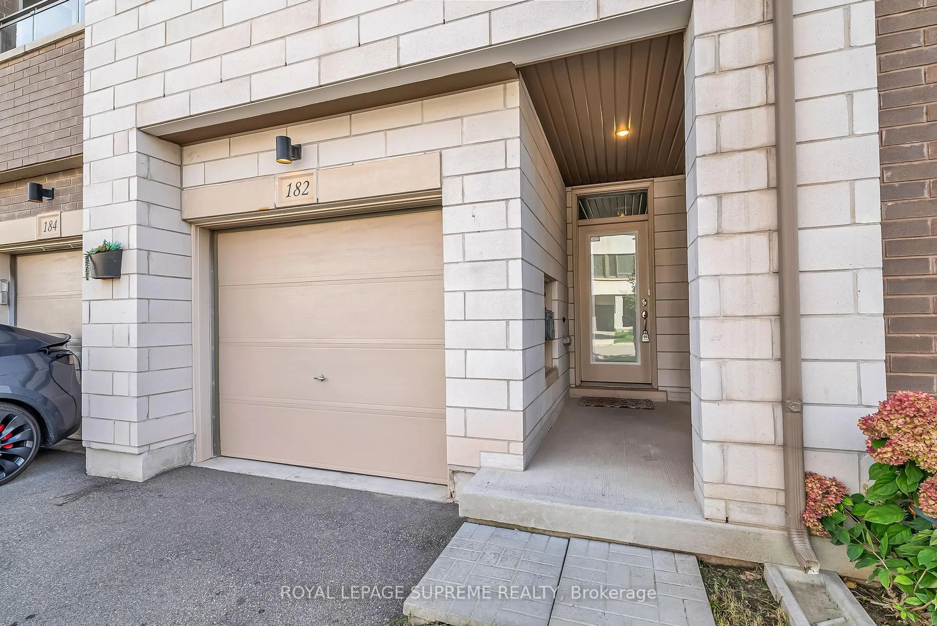 Unknown for 182 Huguenot Rd, Oakville Ontario L6H 0L4