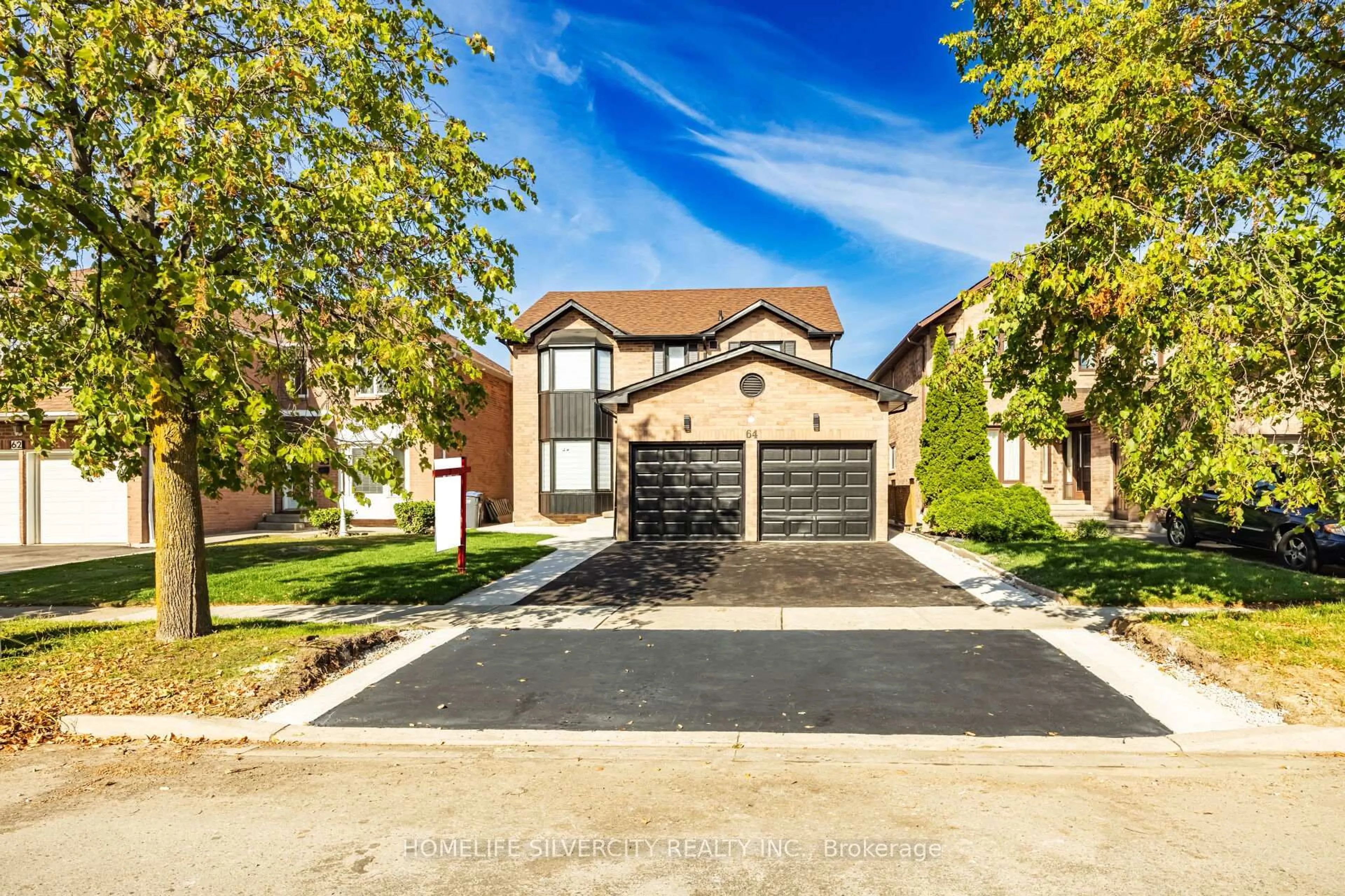 Unknown for 64 Clydesdale Circ, Brampton Ontario L6Y 3P9