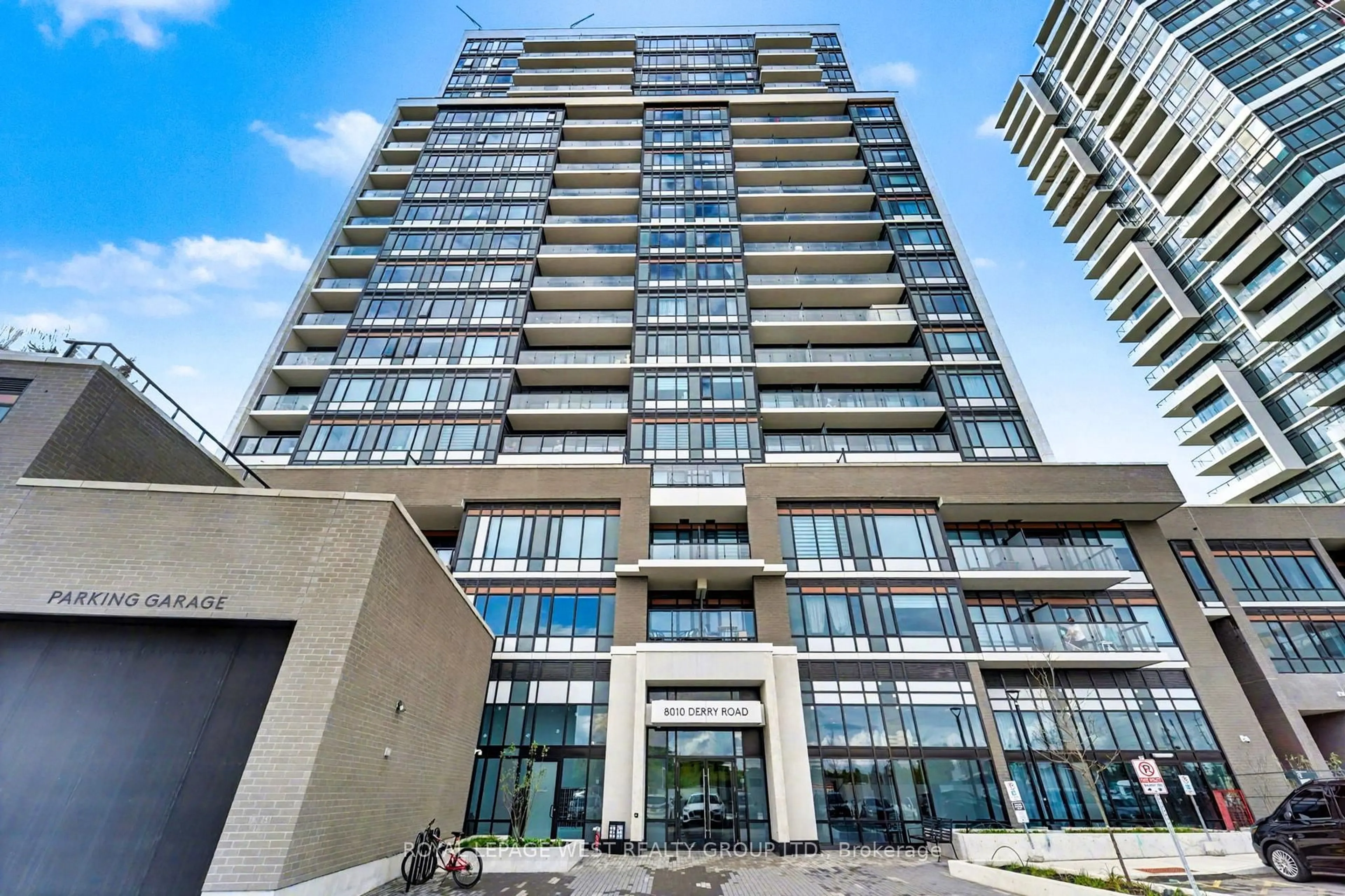 Indoor foyer for 8010 Derry Road #705, Milton Ontario L9T 3L3